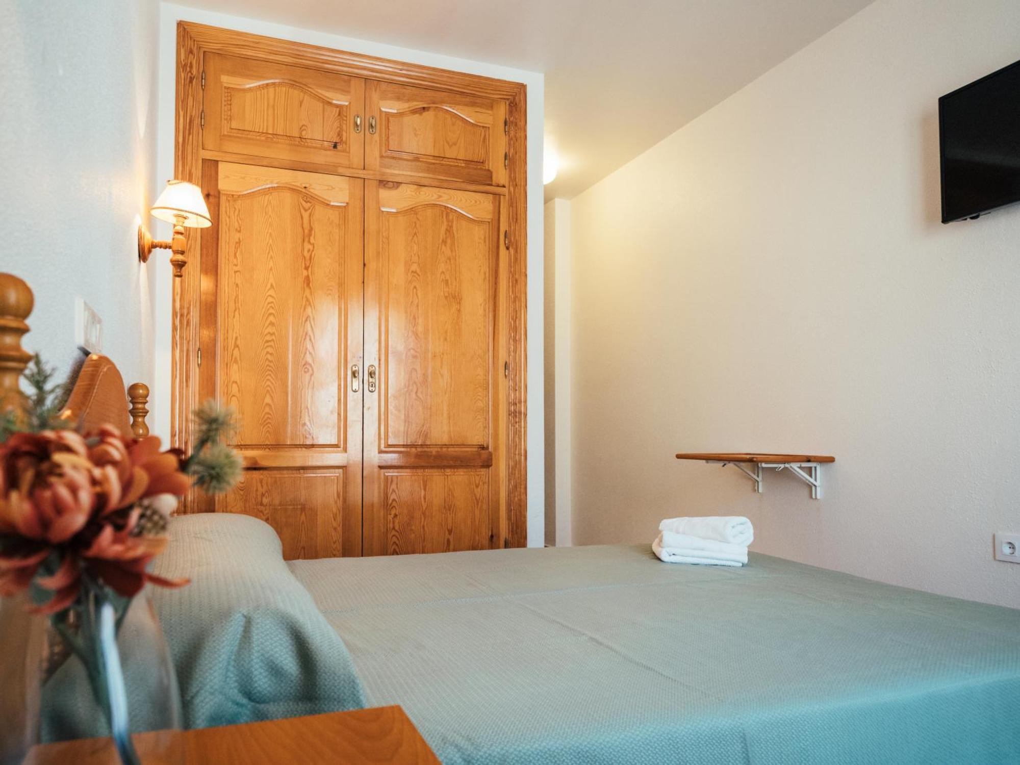 Valmar Hotel