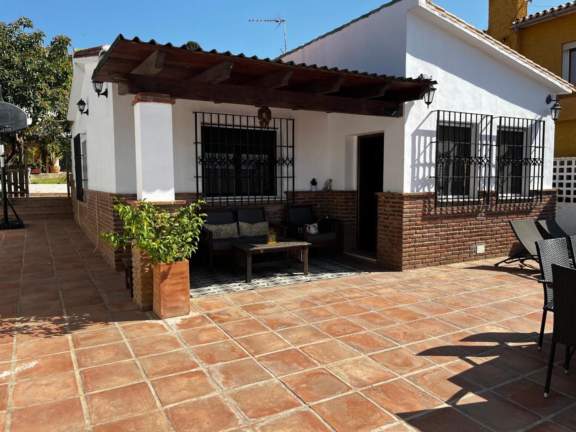 Сasa de vacaciones Bonito Chalet En La Cala Con Gran Jardín Privado La Cala Del Moral