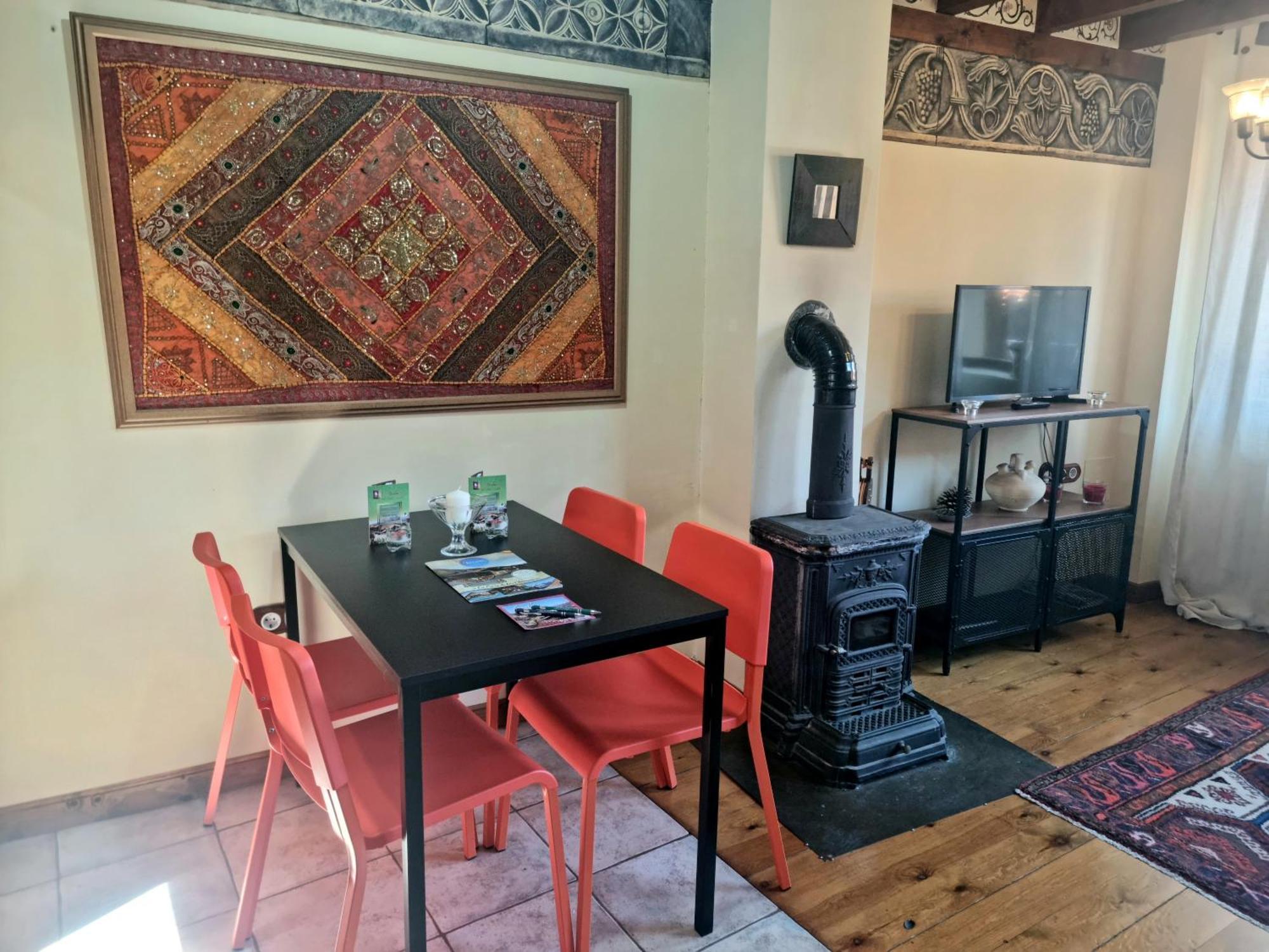 La Casa De Chimeneas * Tudes