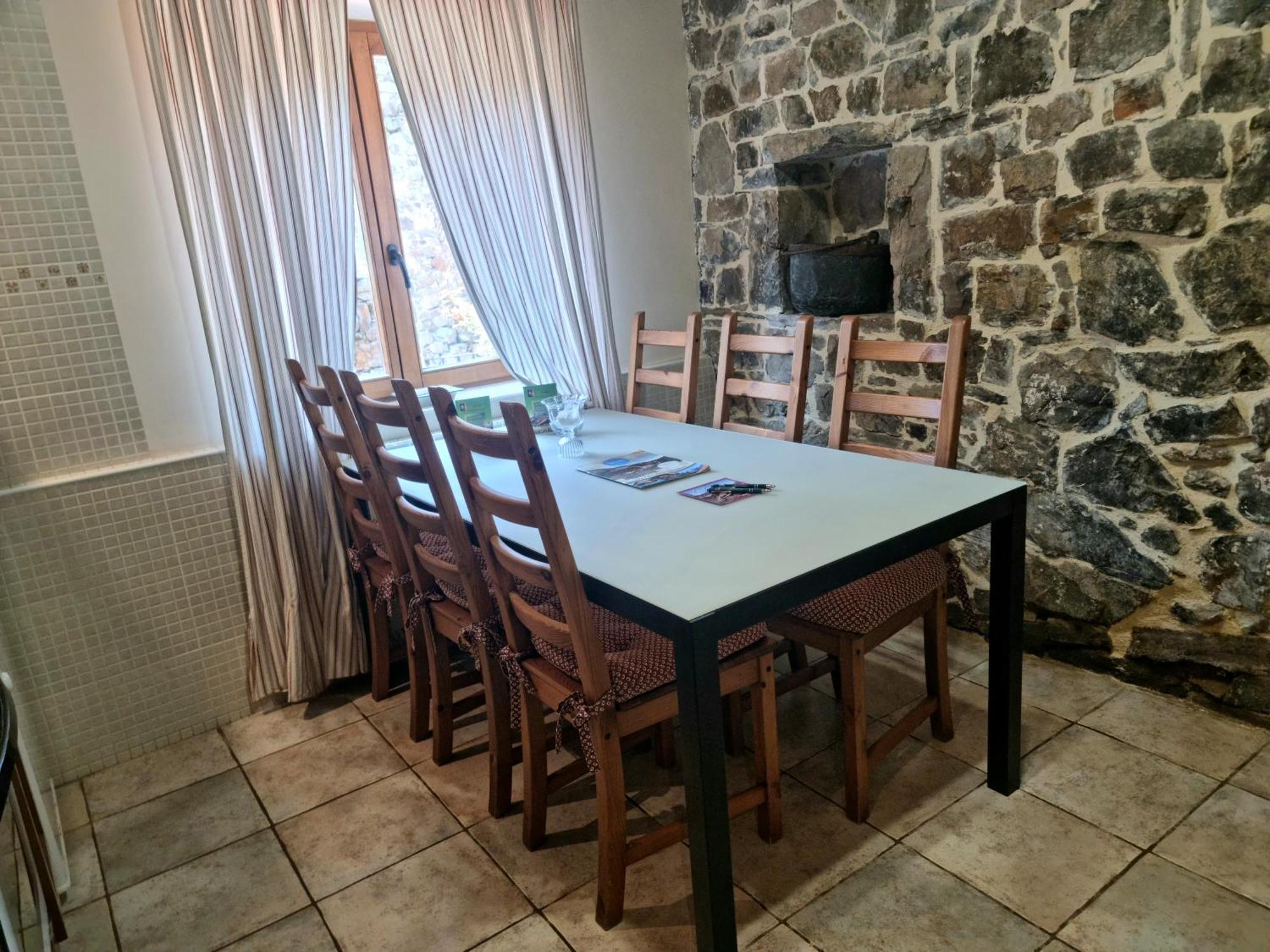 Apartamento La Casa De Chimeneas Tudes