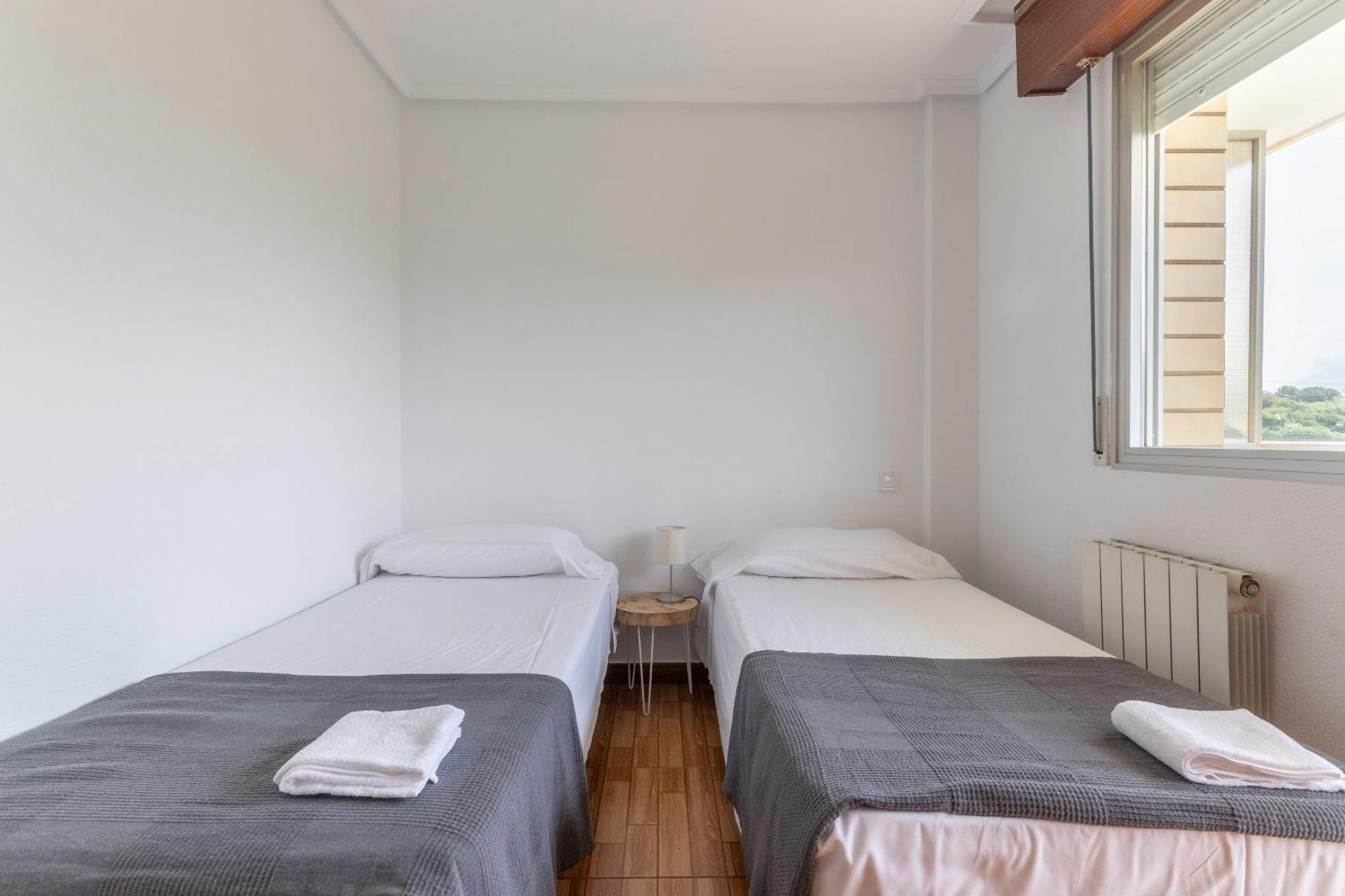 Aparthotel La Arena Zierbena *