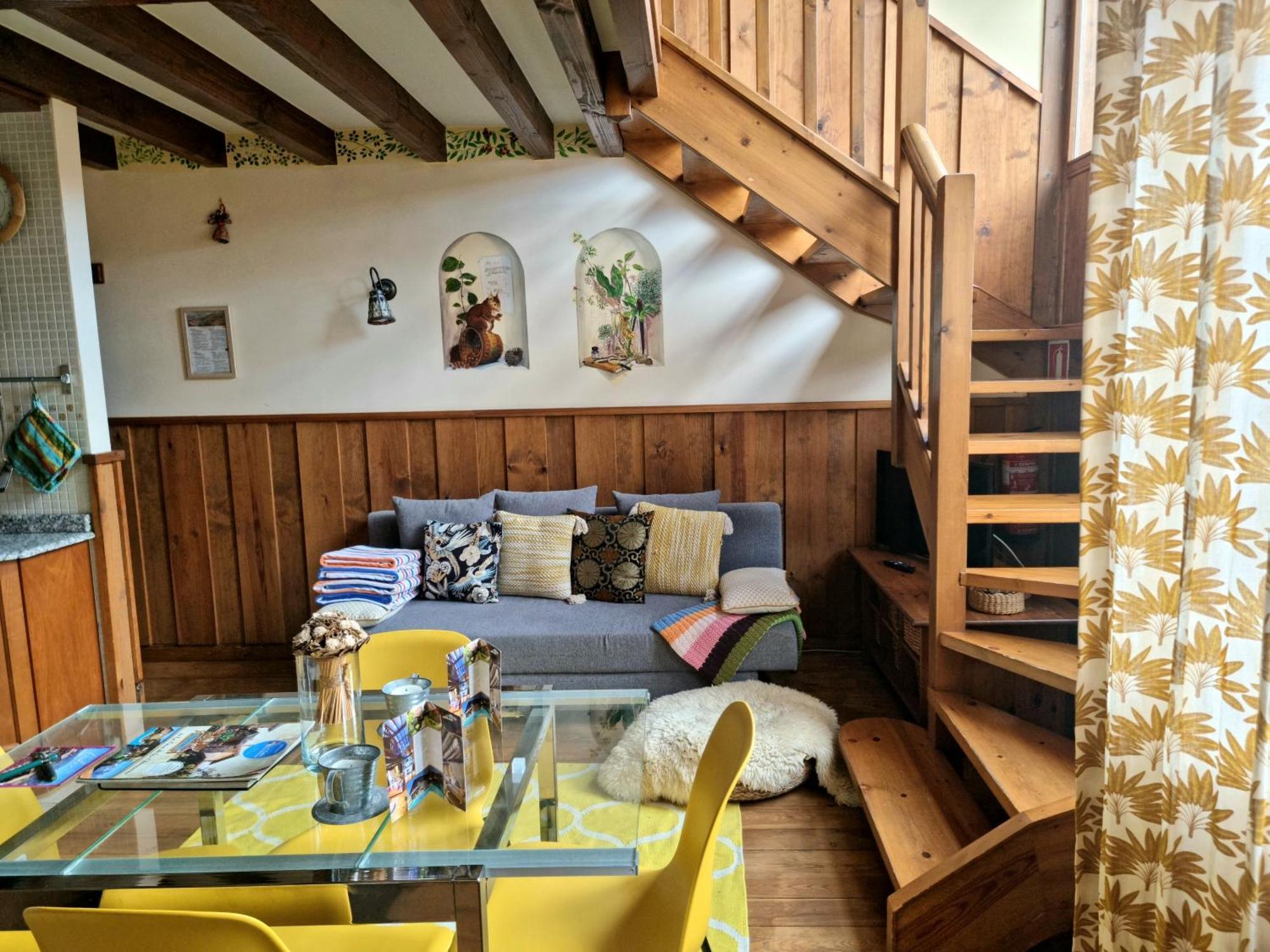 Apartamento La Casa De Chimeneas Tudes