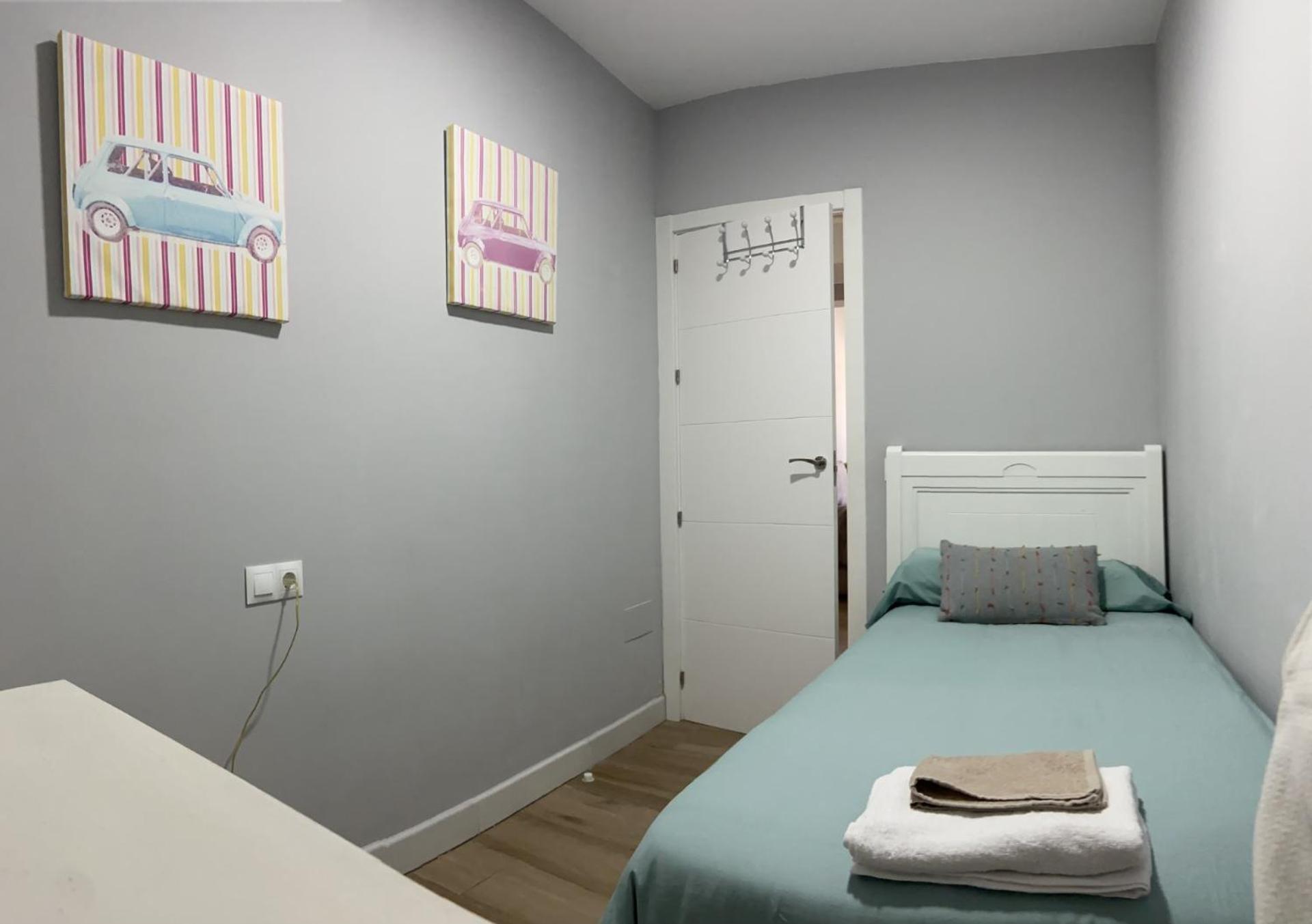 Apartamento Con Garaje Y Patio *