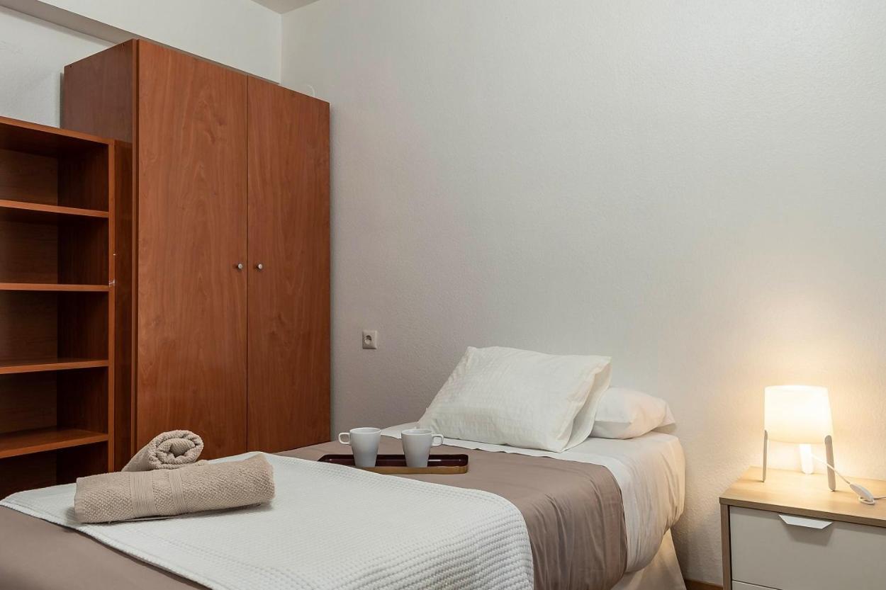 Apartamento Funcional Y Renovado En Iturrama *