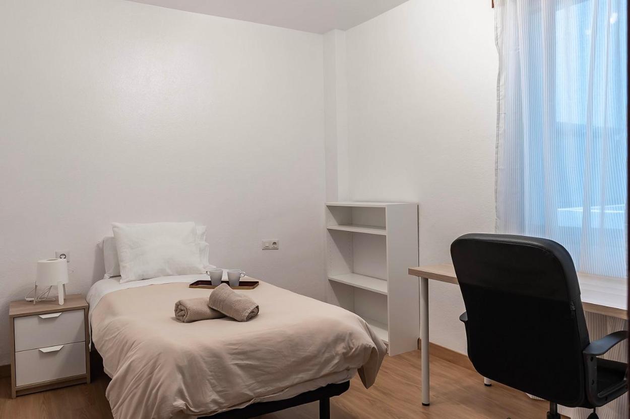 Apartamento Funcional Y Renovado En Iturrama