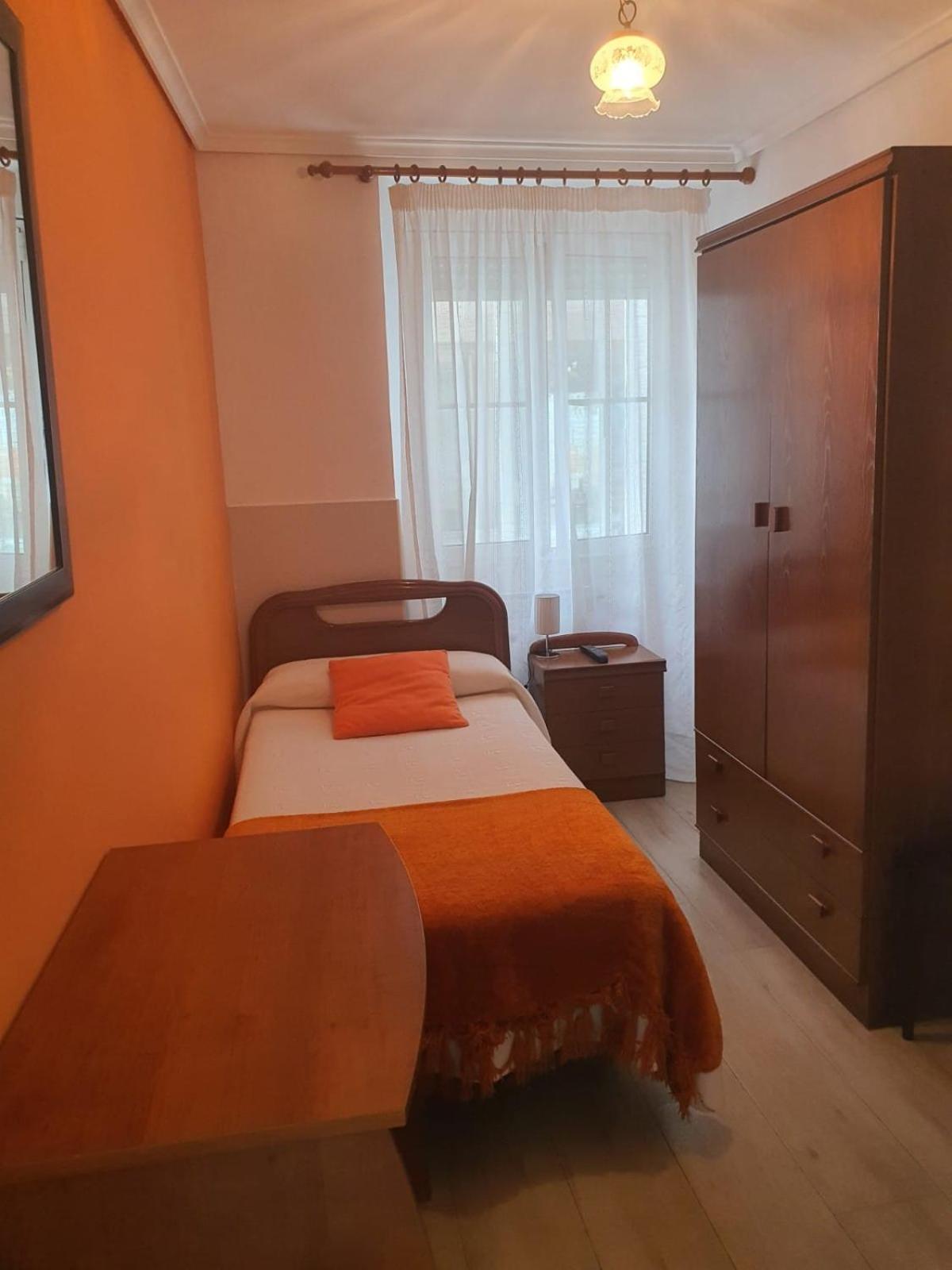 Hotel Abrego *