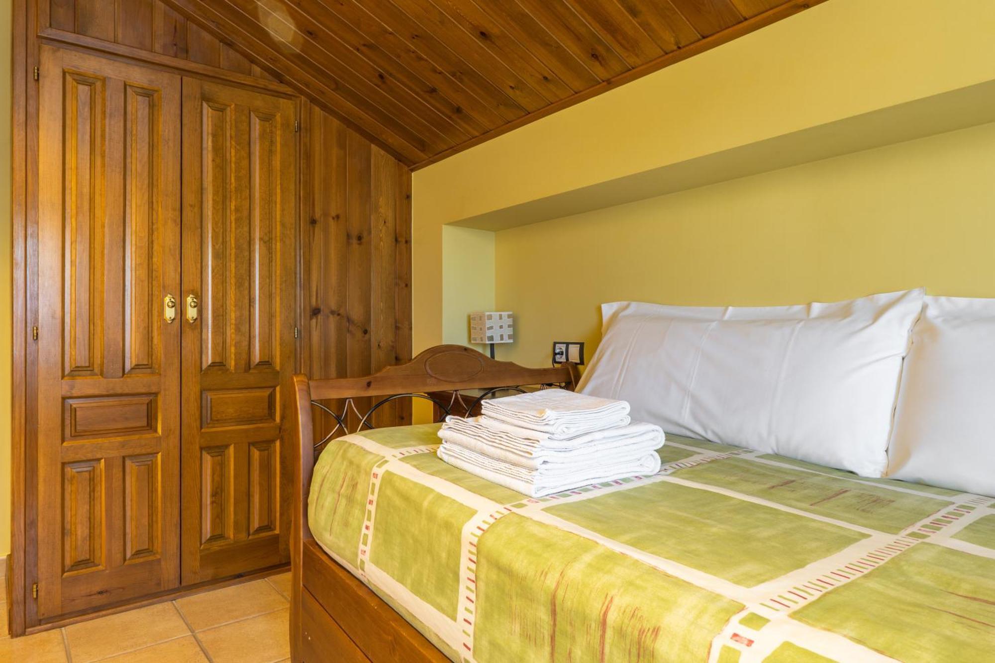La Borda De Marco Apartment