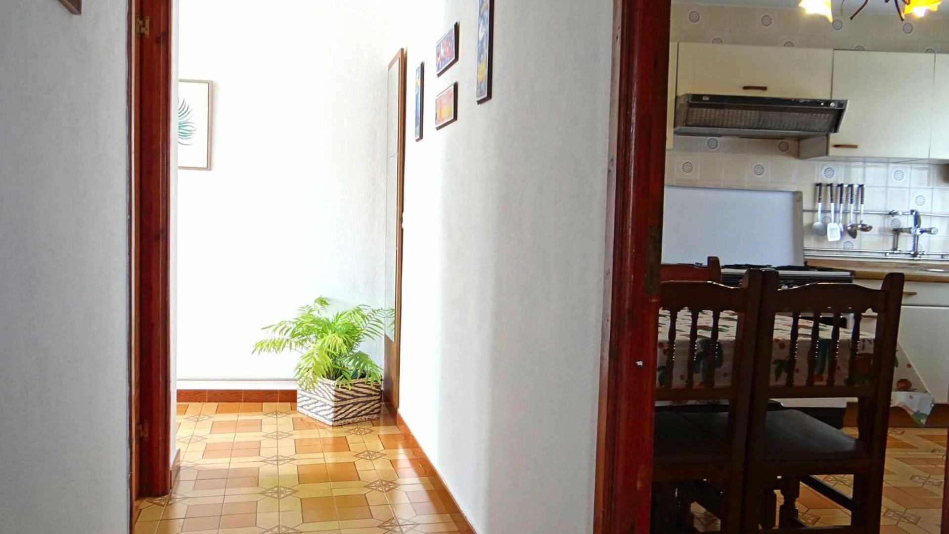 Piso De Laura En Primera Planta Apartamento *