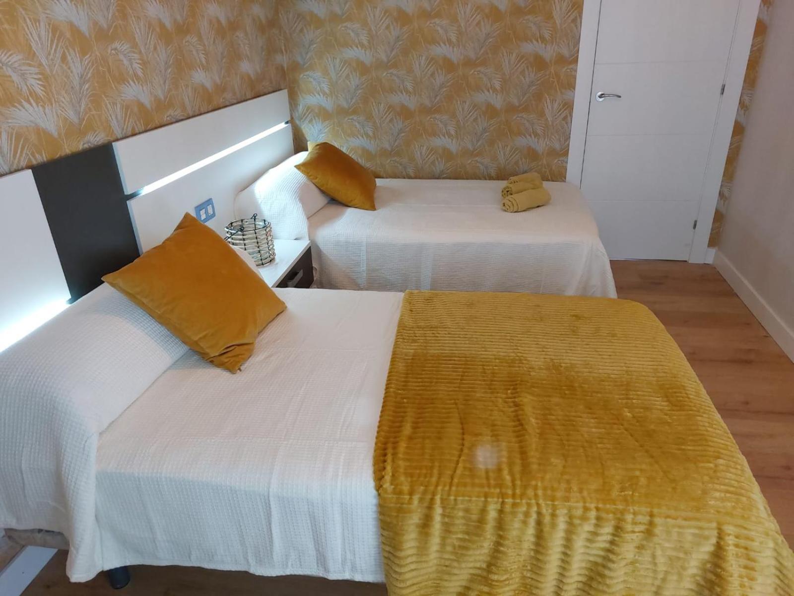 Apartamento Piso En El Centro Apto 5 Personas Con Garaje Privado