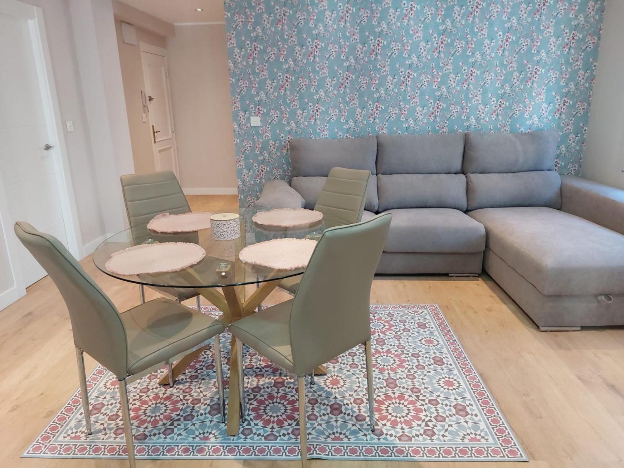 Piso En El Centro Apto 5 Personas Con Garaje Privado Apartamento