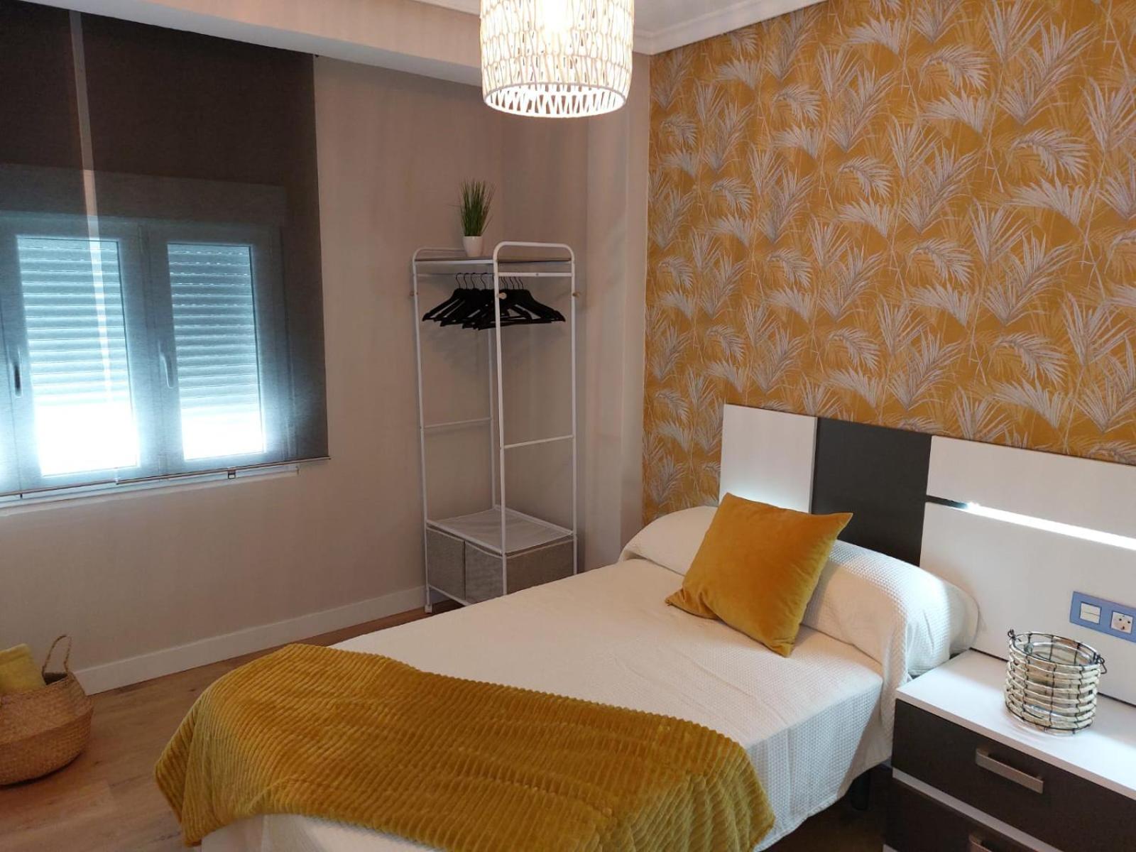 Apartamento Piso En El Centro Apto 5 Personas Con Garaje Privado Avilés