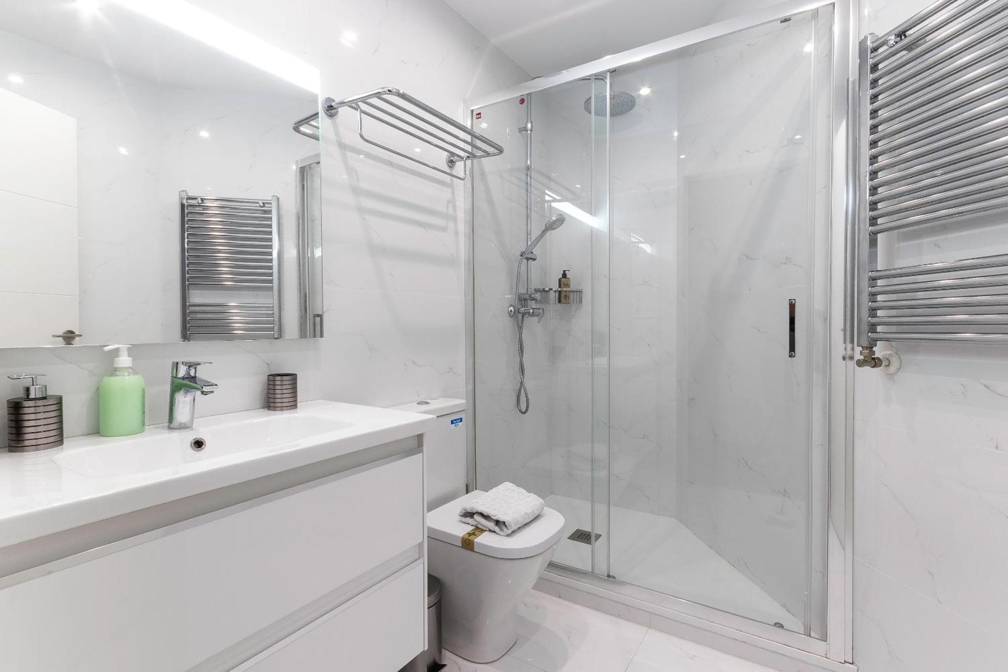 Indautxu Viii By Aston Apartment