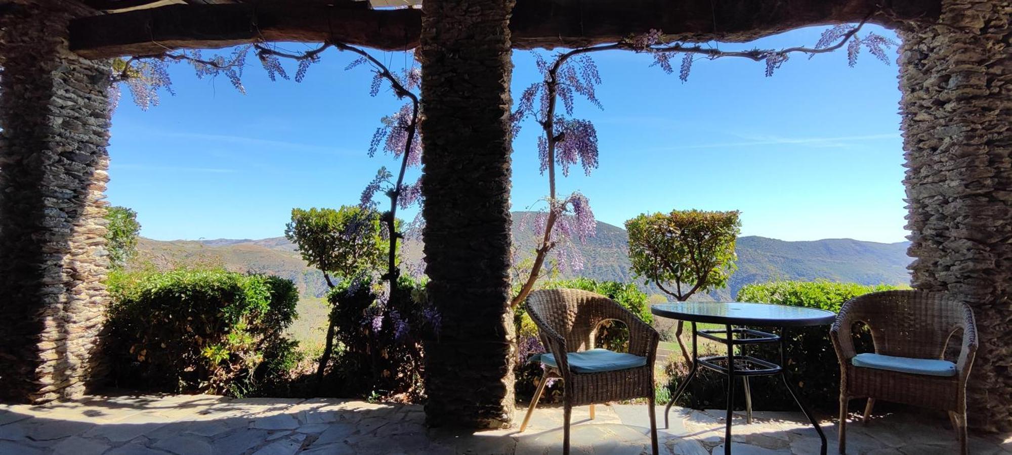 Cortijo Opazo Portugos