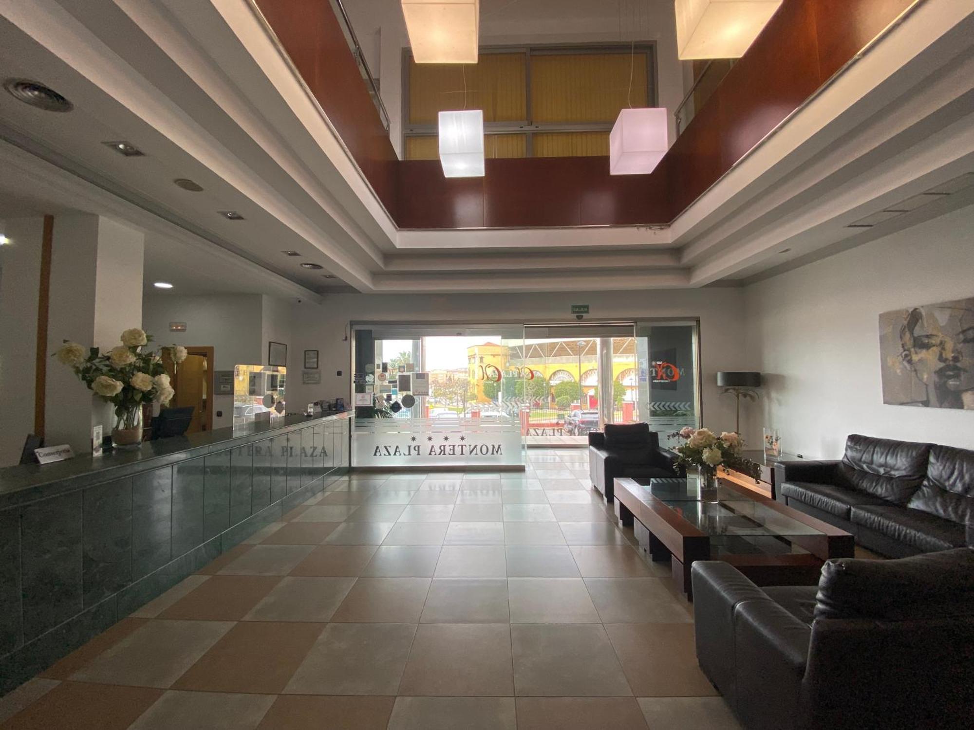 Hotel Montera Plaza