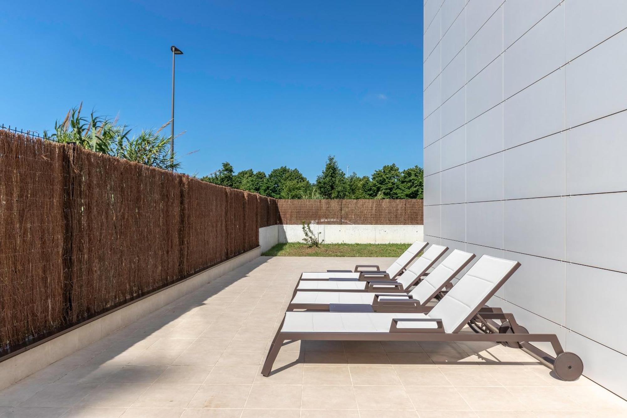 Akomodat En Precioso Y Moderno Con Jardin Y Parking Getxo
