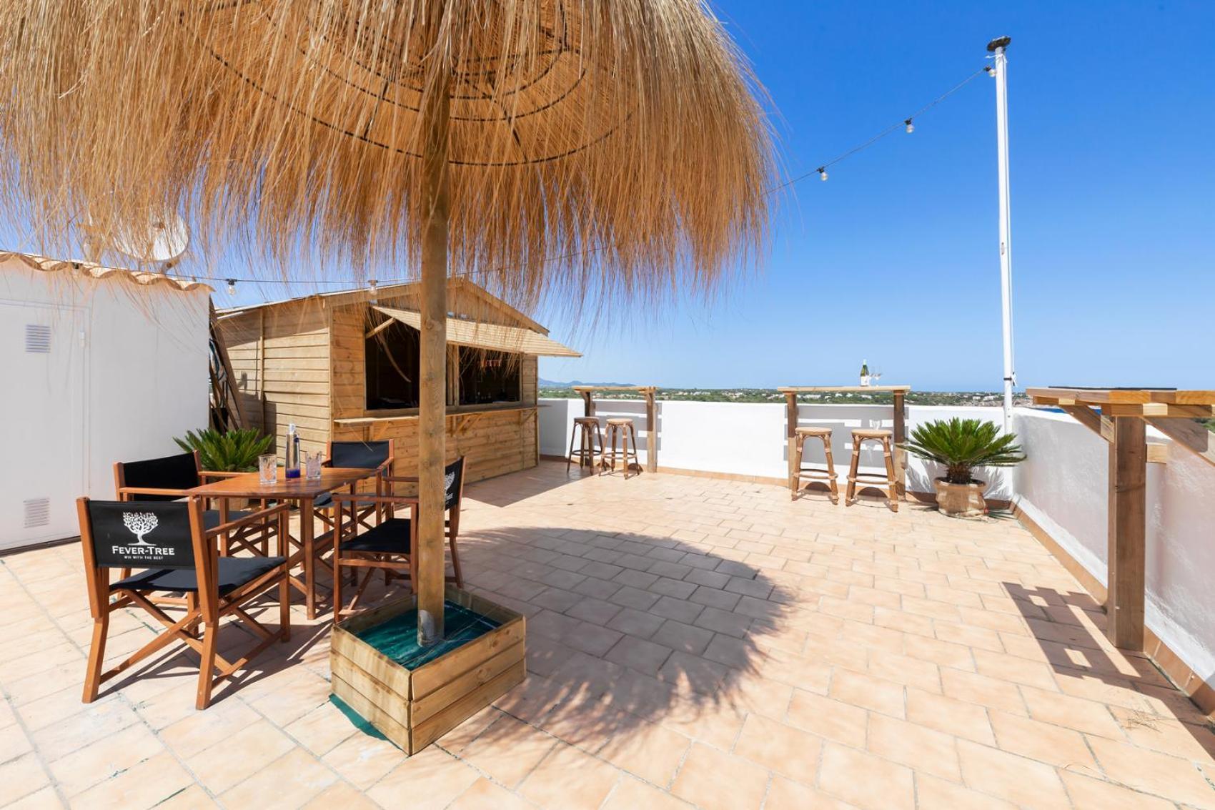Hostal Cala Llombards Guest house Cala Llombards