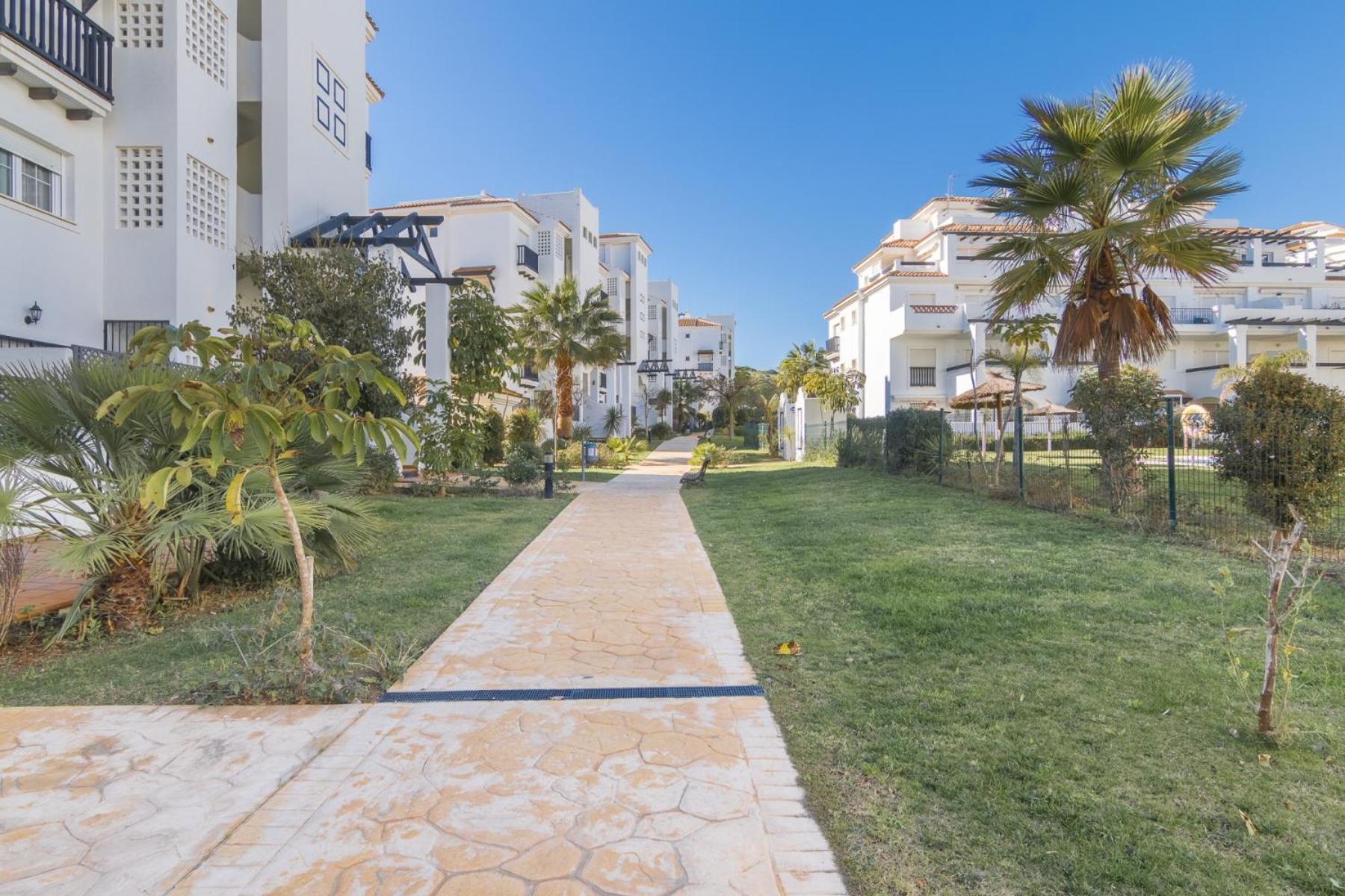 Apartment 2197-superb 2bedrooms In With Pool!