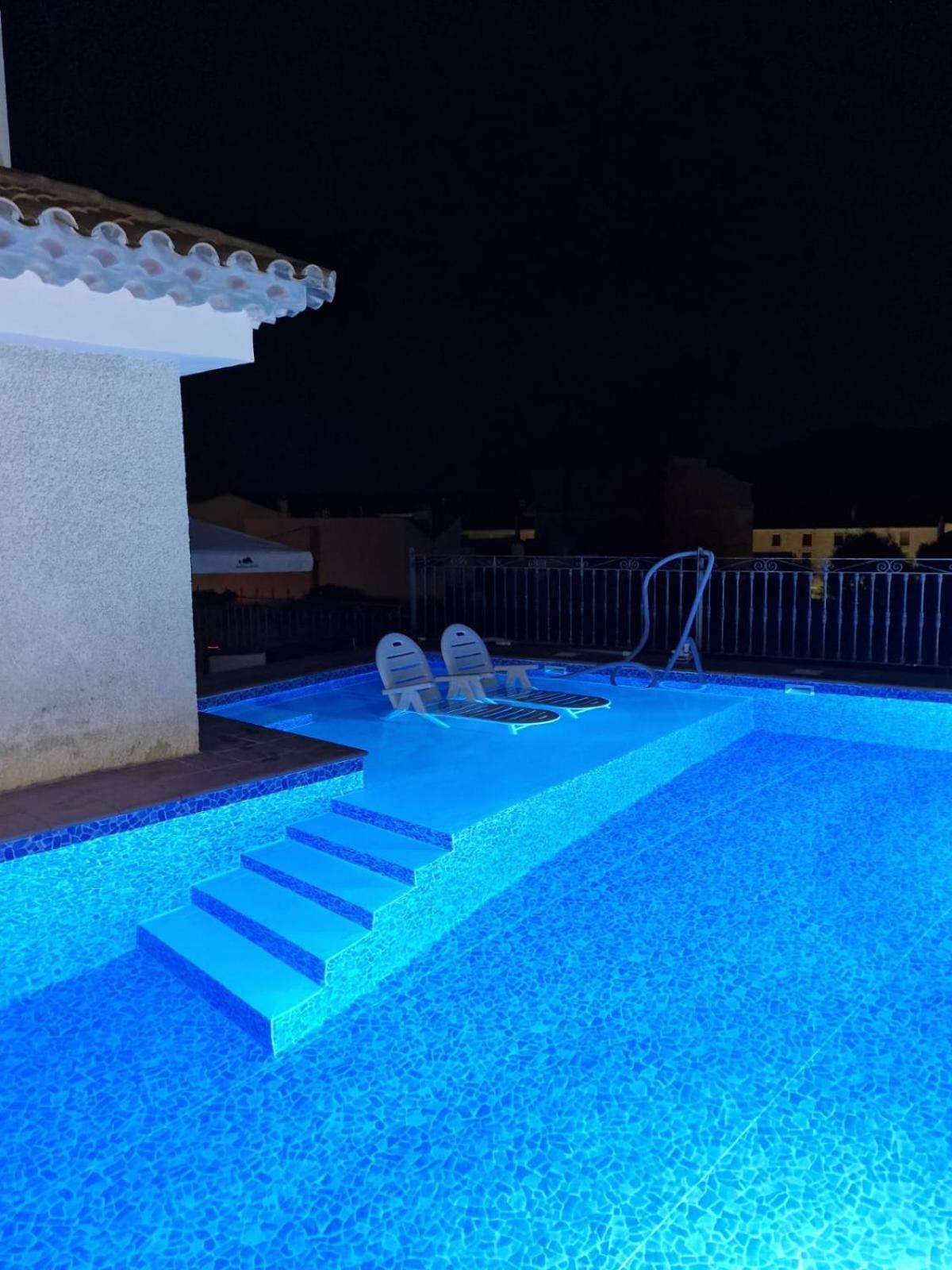 Dulces-piscina Privada