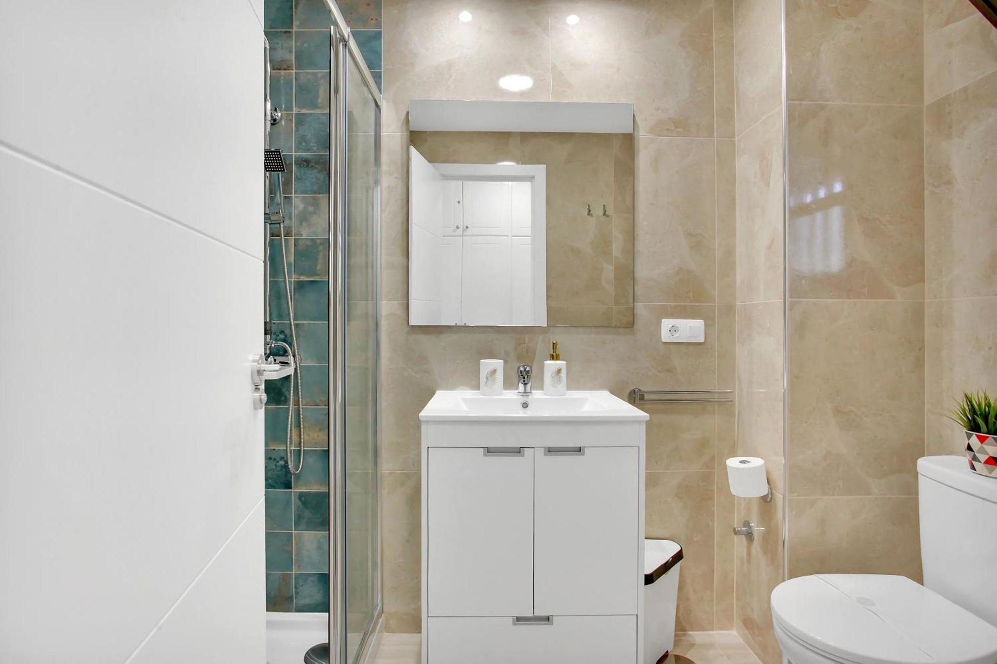 Bart 50 Meters From Playa Vistas *