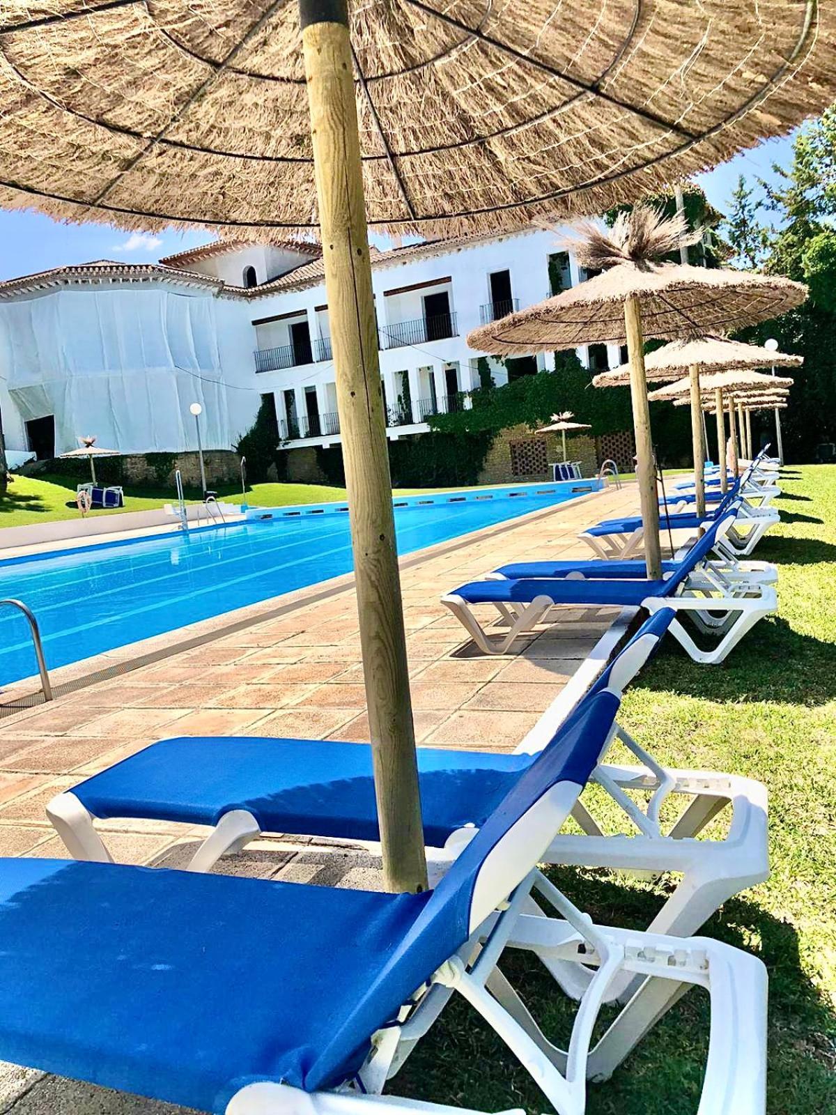 Hotel Tugasa El Almendral 2*