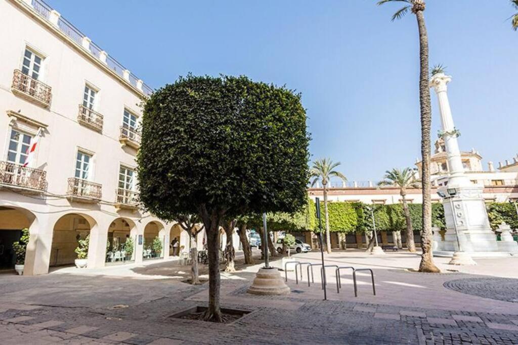 Precioso Piso En Centro Con Parking Gratis * Almeria
