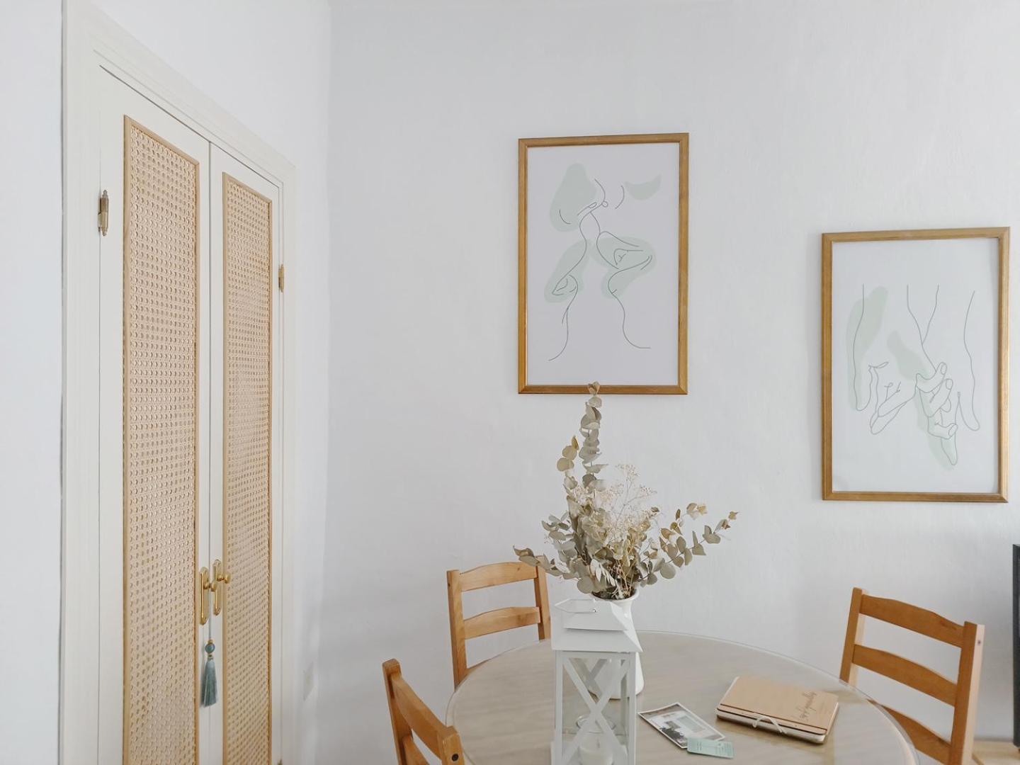 Pizarrillas: Tu Hogar En Blanco Pueblo *