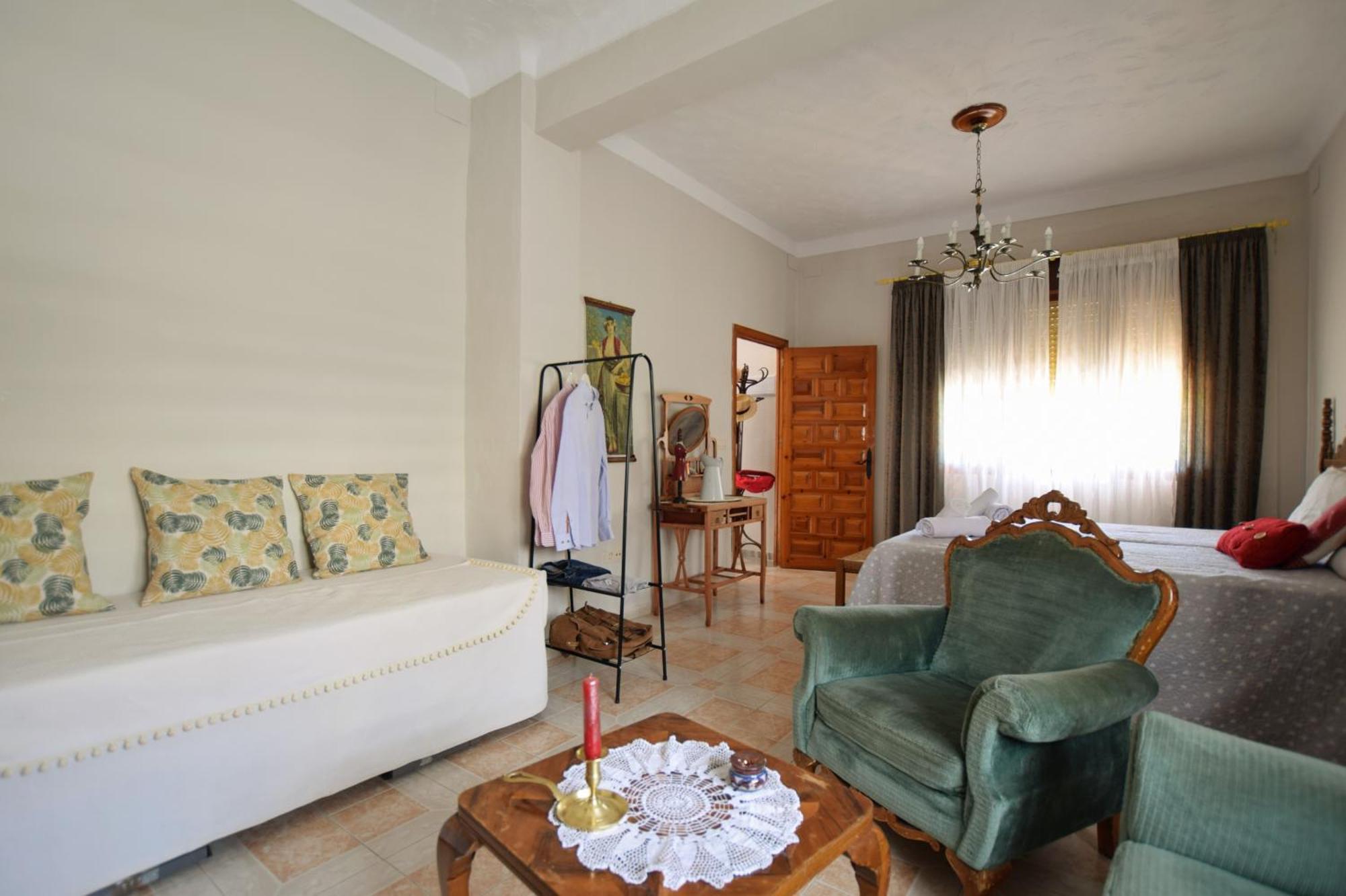 Tuguest Hortichuela House