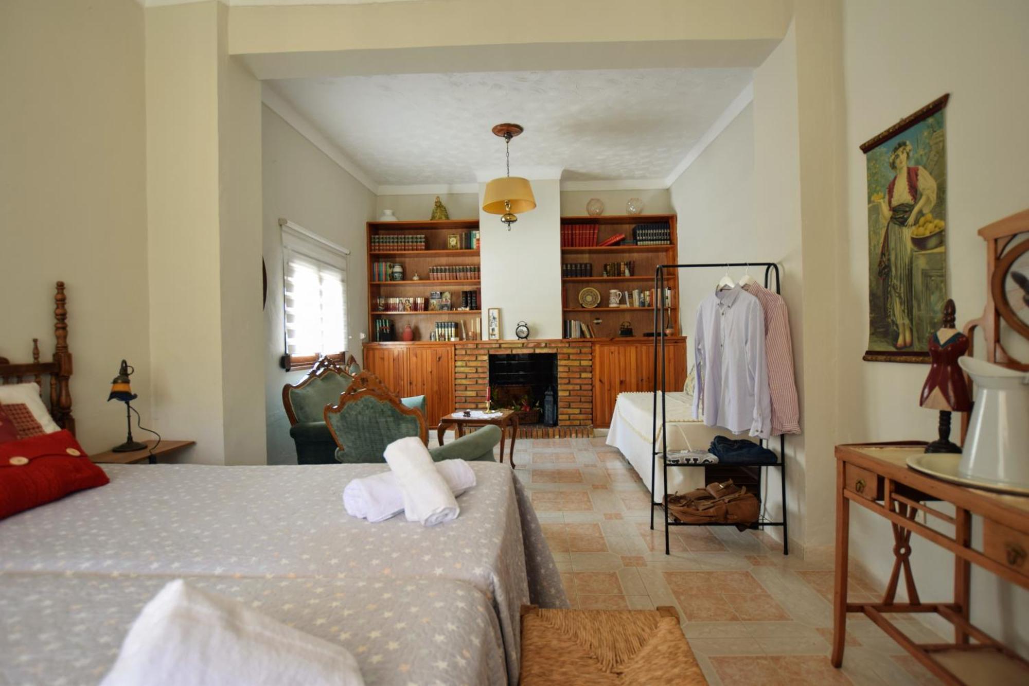 Tuguest Hortichuela House