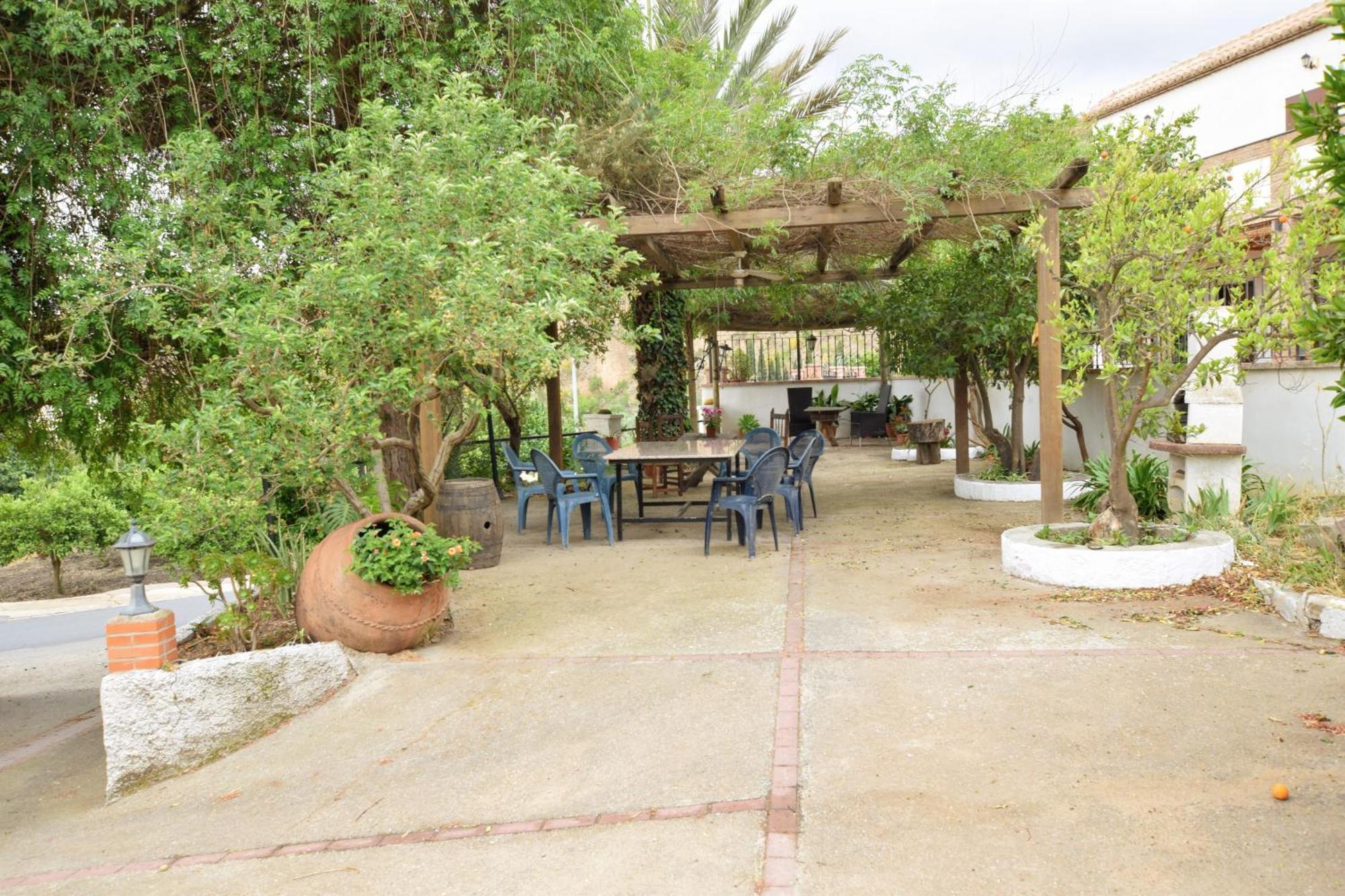 Tuguest Hortichuela House