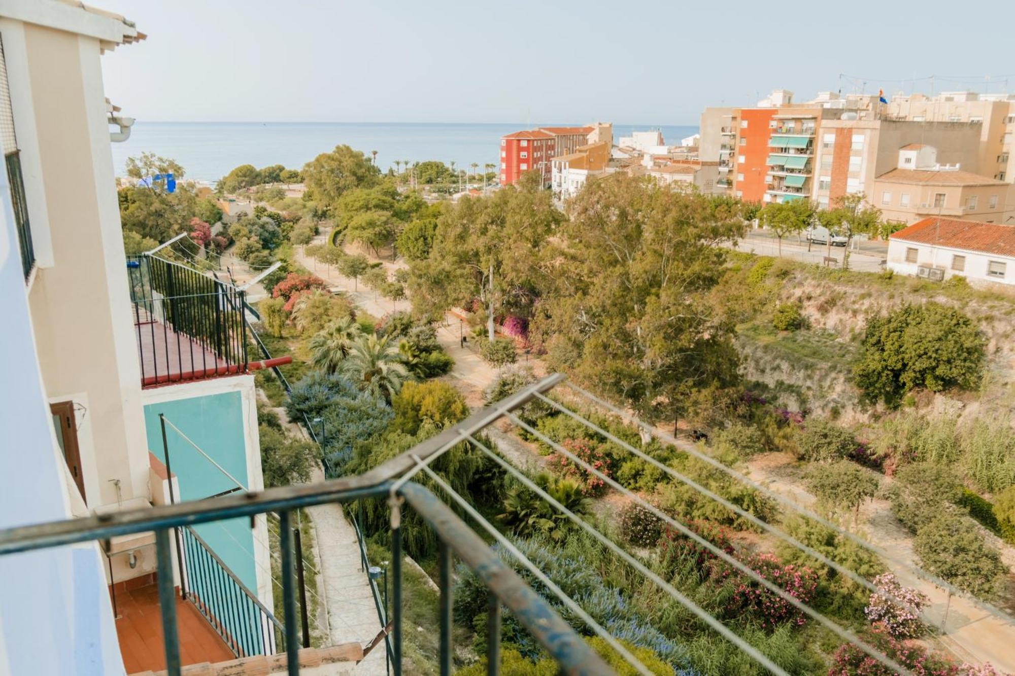 Casa Colgante Con Vistas Panoramicas Junto Al Mar. * Villajoyosa