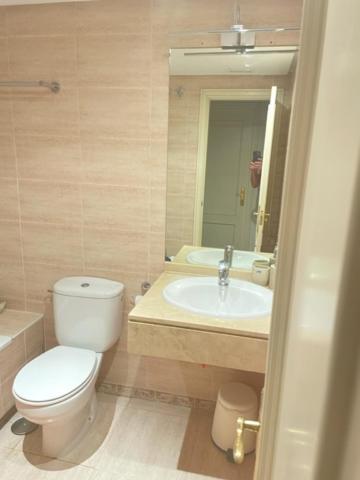 Apartment Hacienda Nagueles 1, 2 Bed 2 Bath, Large Terrace 400m From Marbella