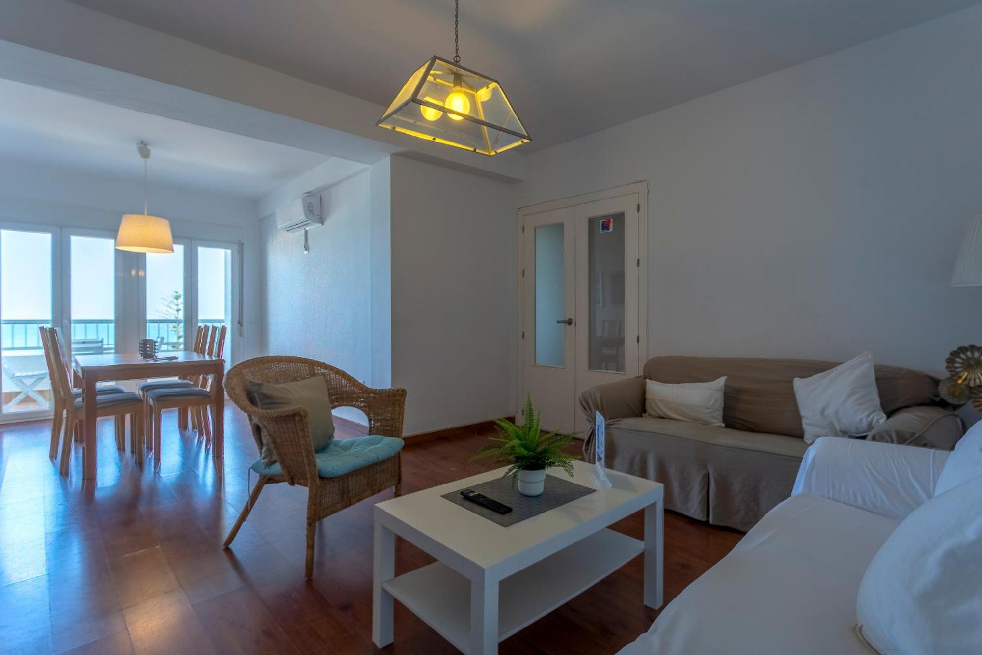 Oceano Family Free Parking By Cadiz4rentals Cádiz