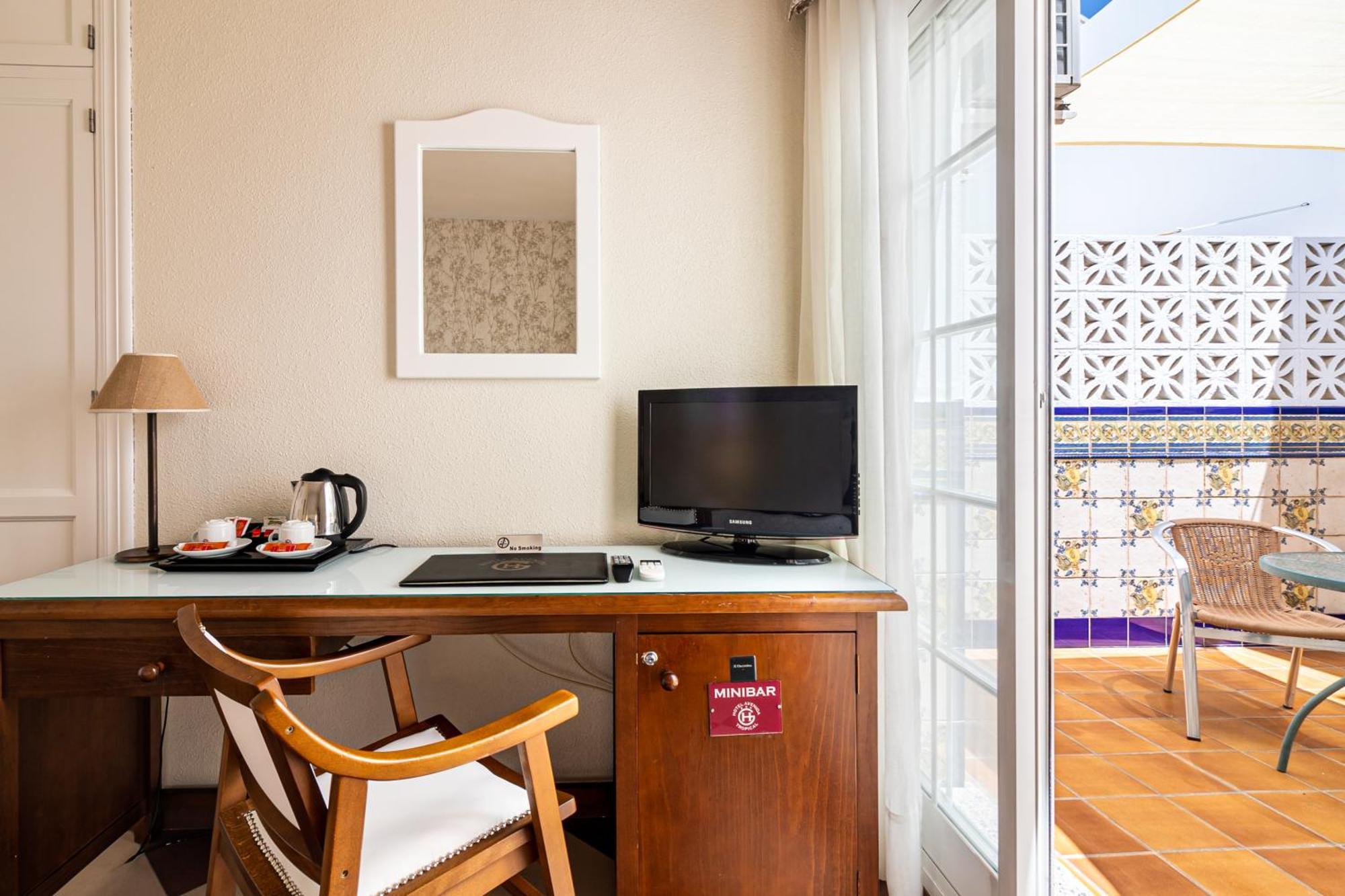 Avenida Tropical 3*
