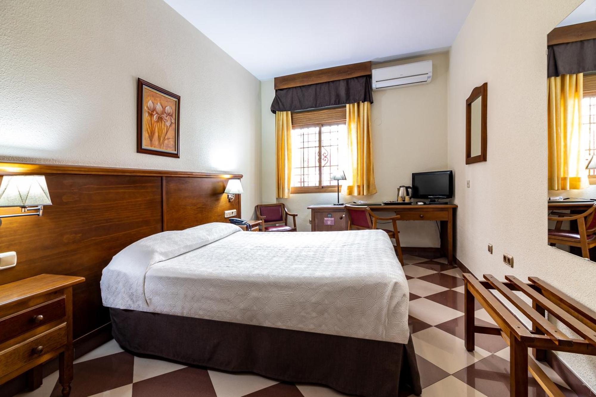 Hotel Avenida Tropical By Bossh! 3*