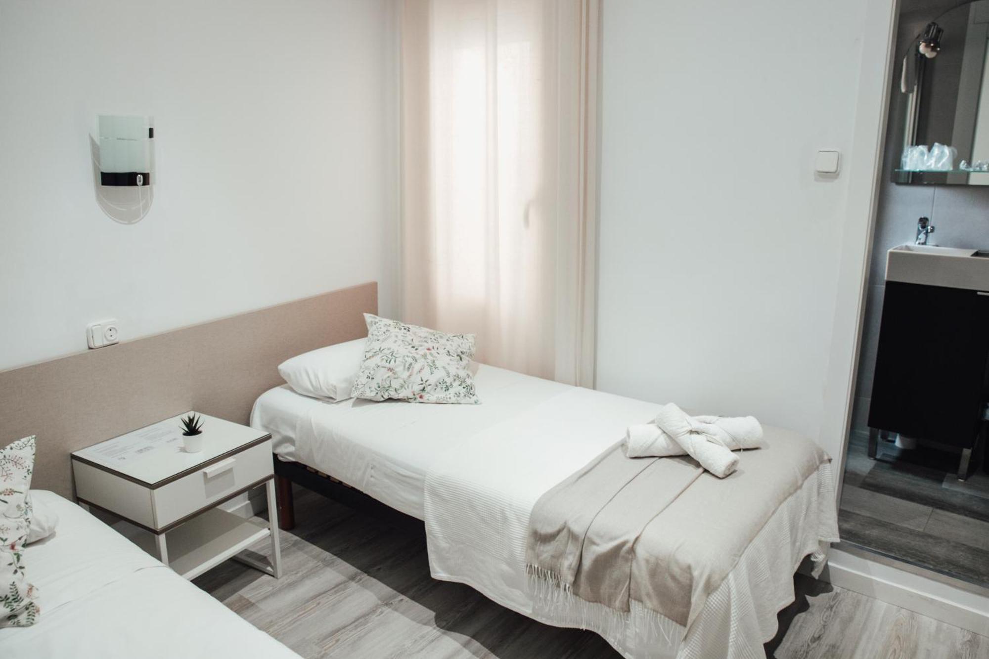 Guest house Ruta De Francia 2*