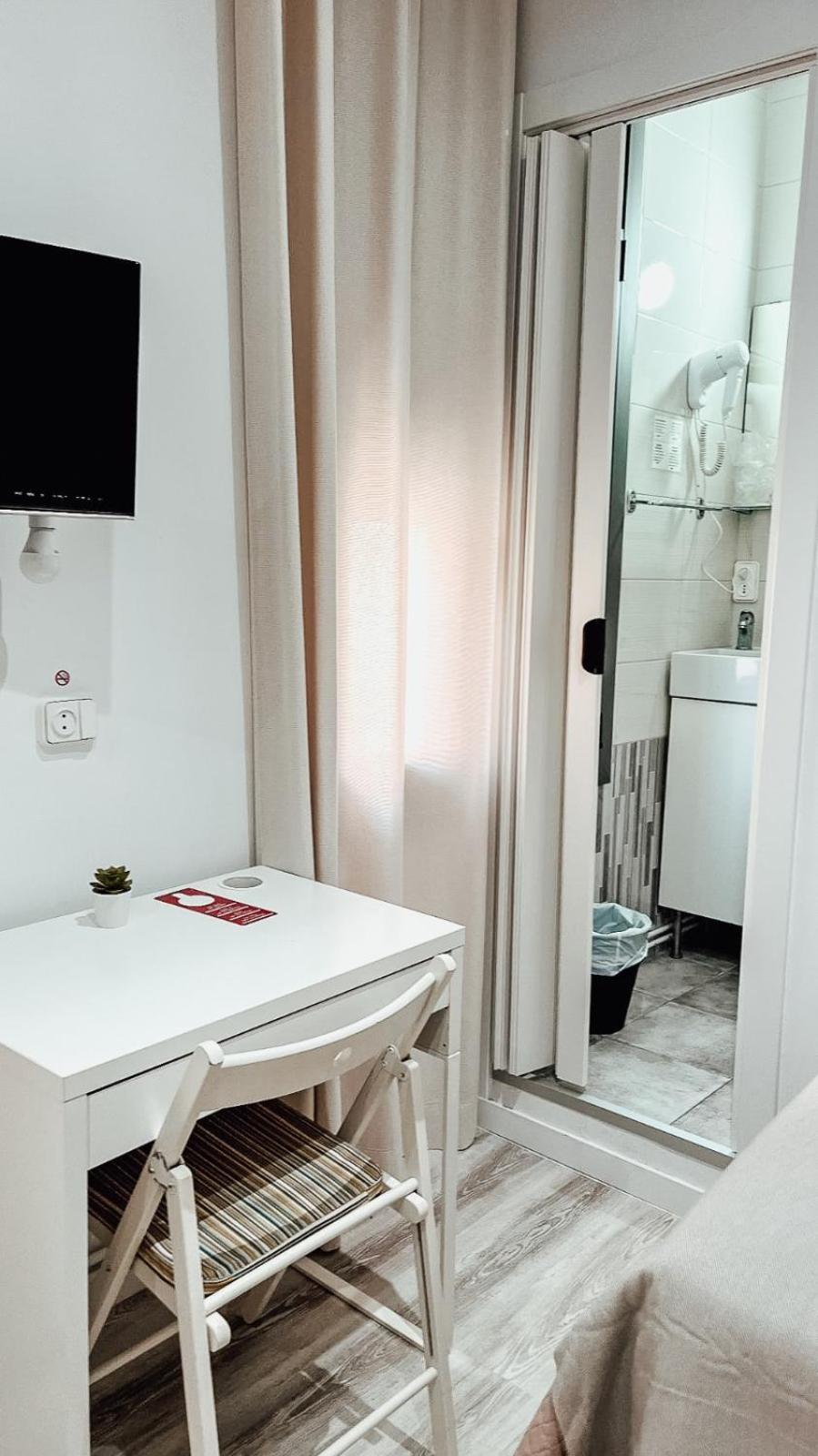 Guest house Ruta De Francia 2*