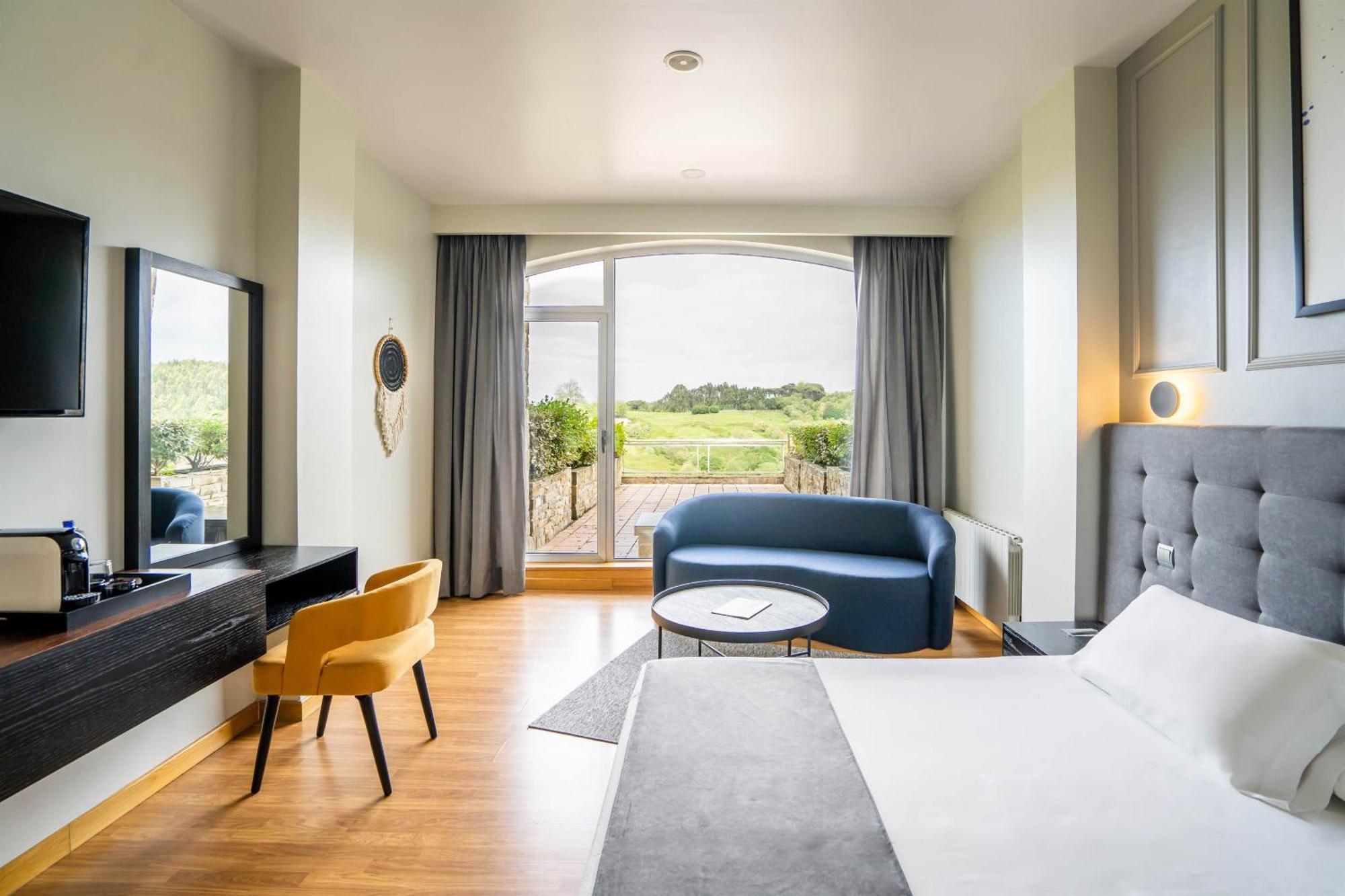 Abba 4* Comillas