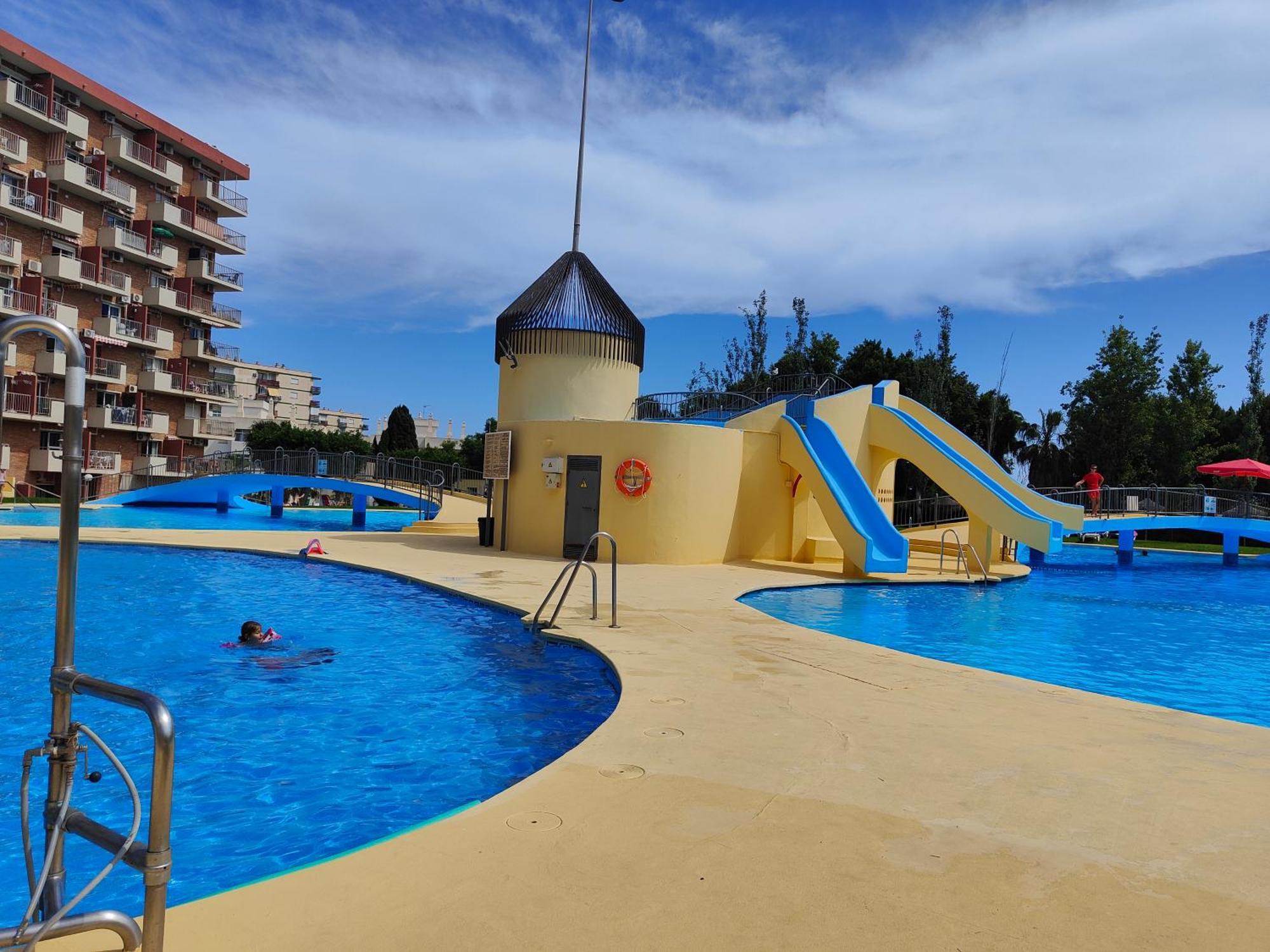 Apartment Entero, Enormes Piscinas, Terraza Y Playa Benalmadena