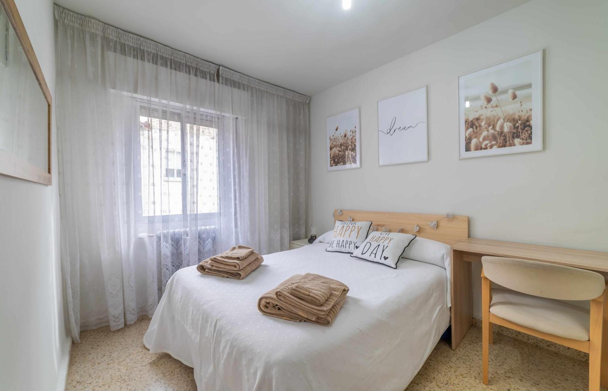 Atico Vinas Apartment *