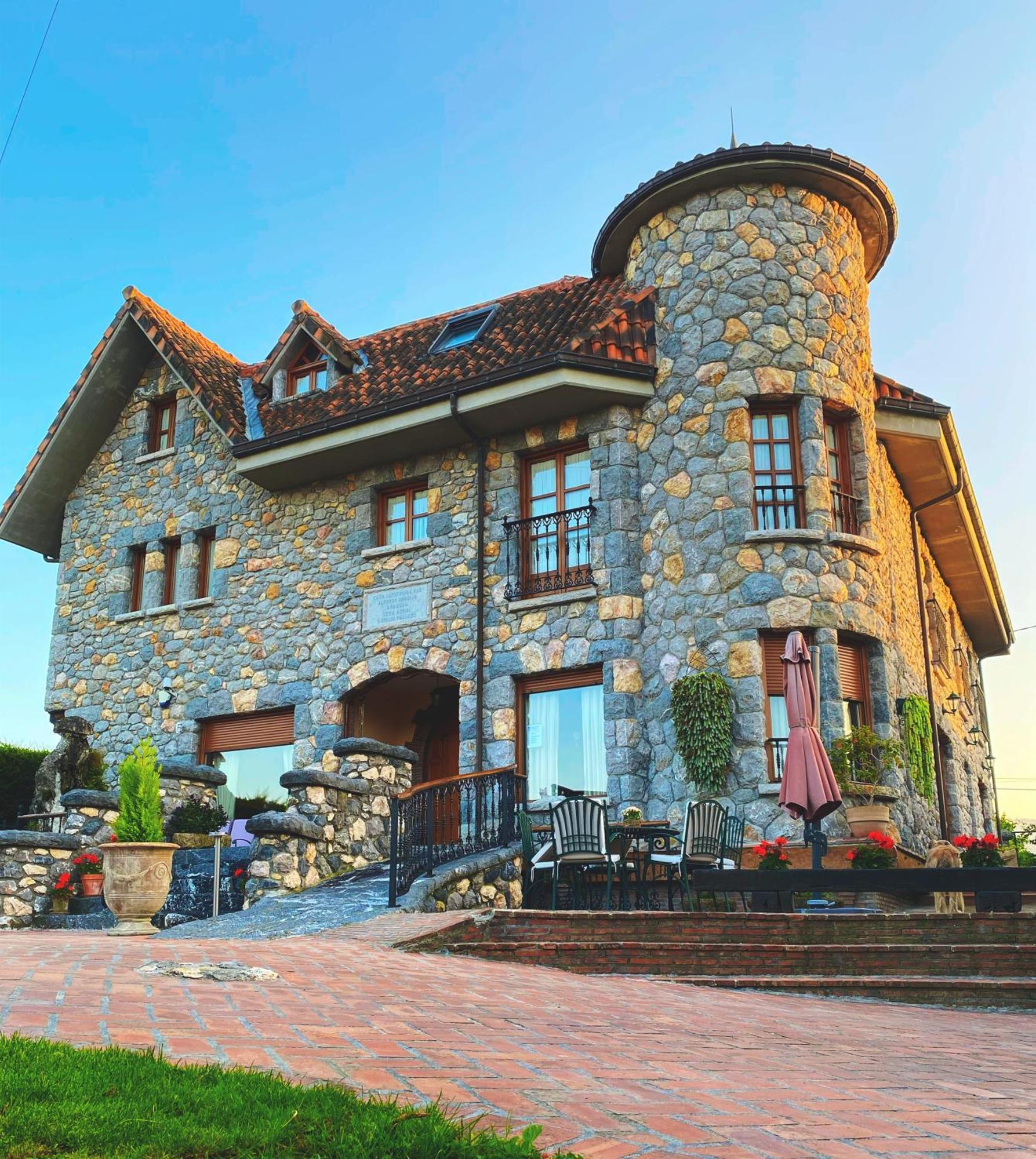 Hotel La Llosa De Samano