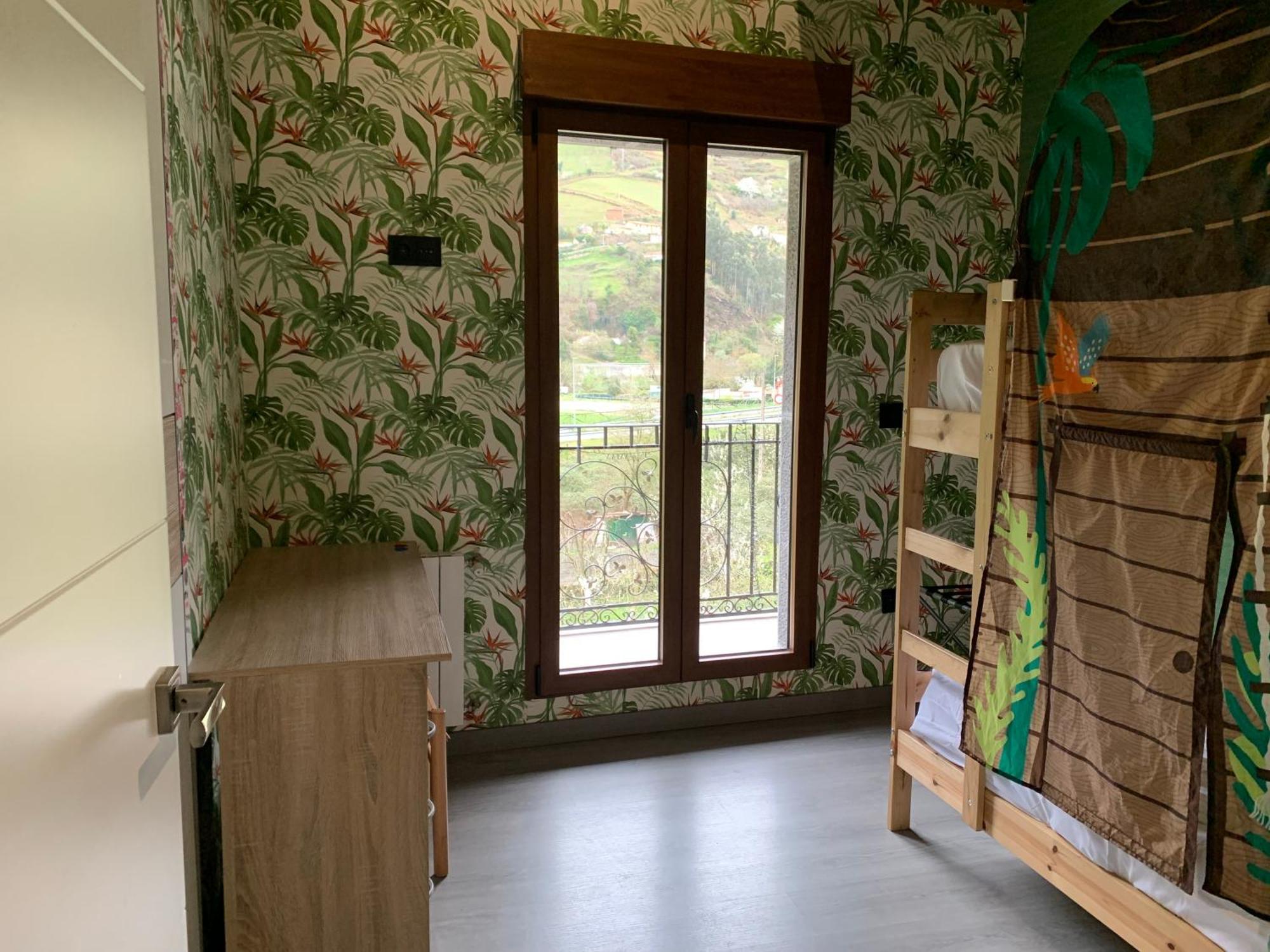 Chalet Casa Rural En Santa Cruz-mieres