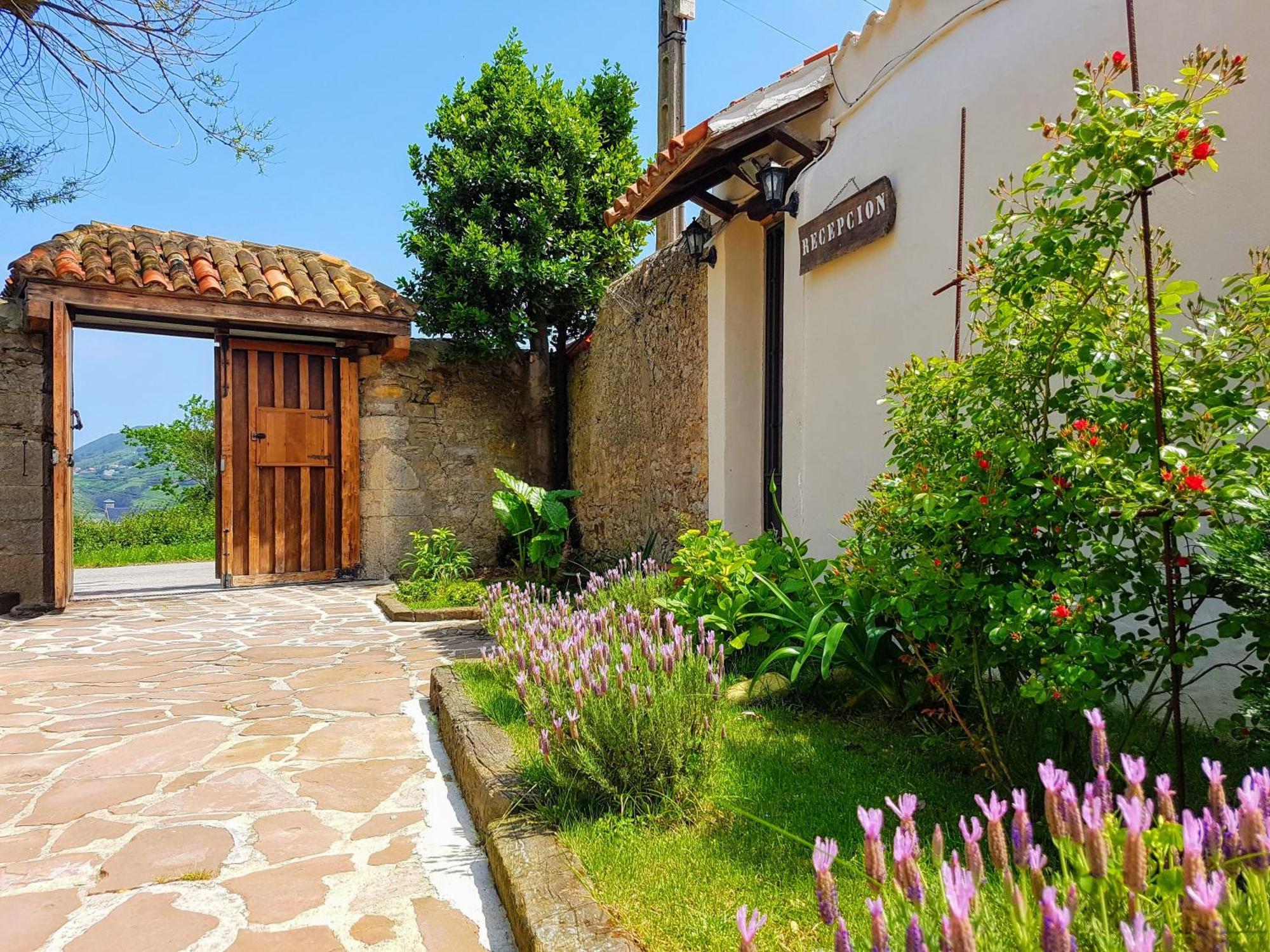 Inn Condado De La Mota