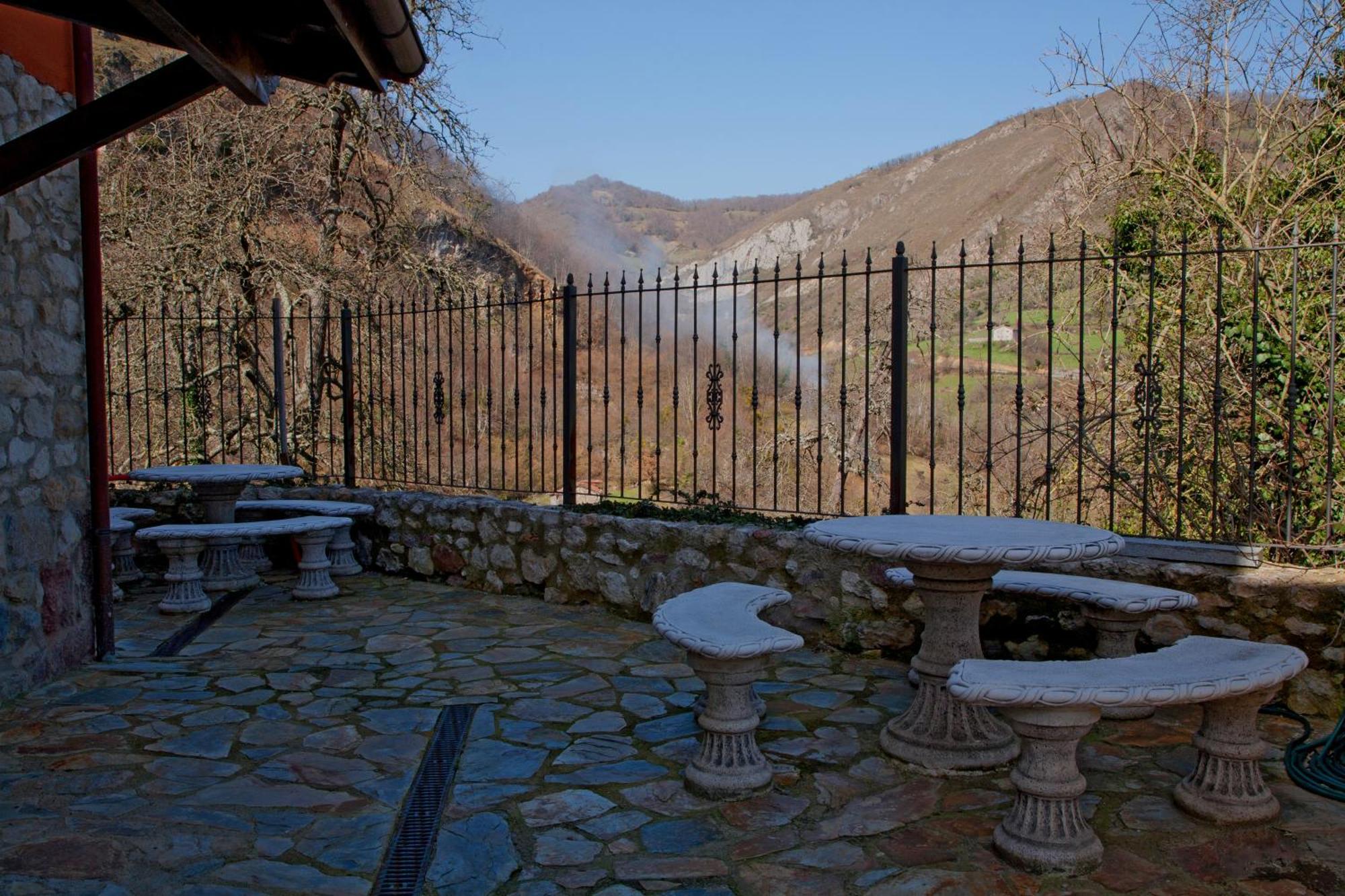 Valdecarzana Senda Del Oso San Martin (Asturias)