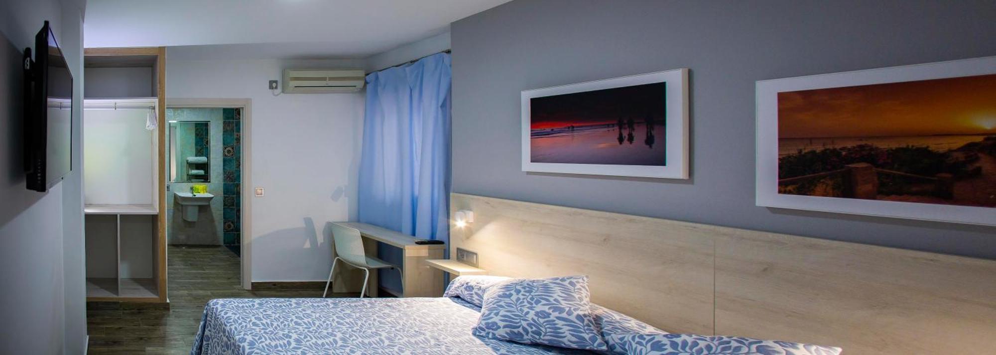 Bari Hotel Conil De La Frontera