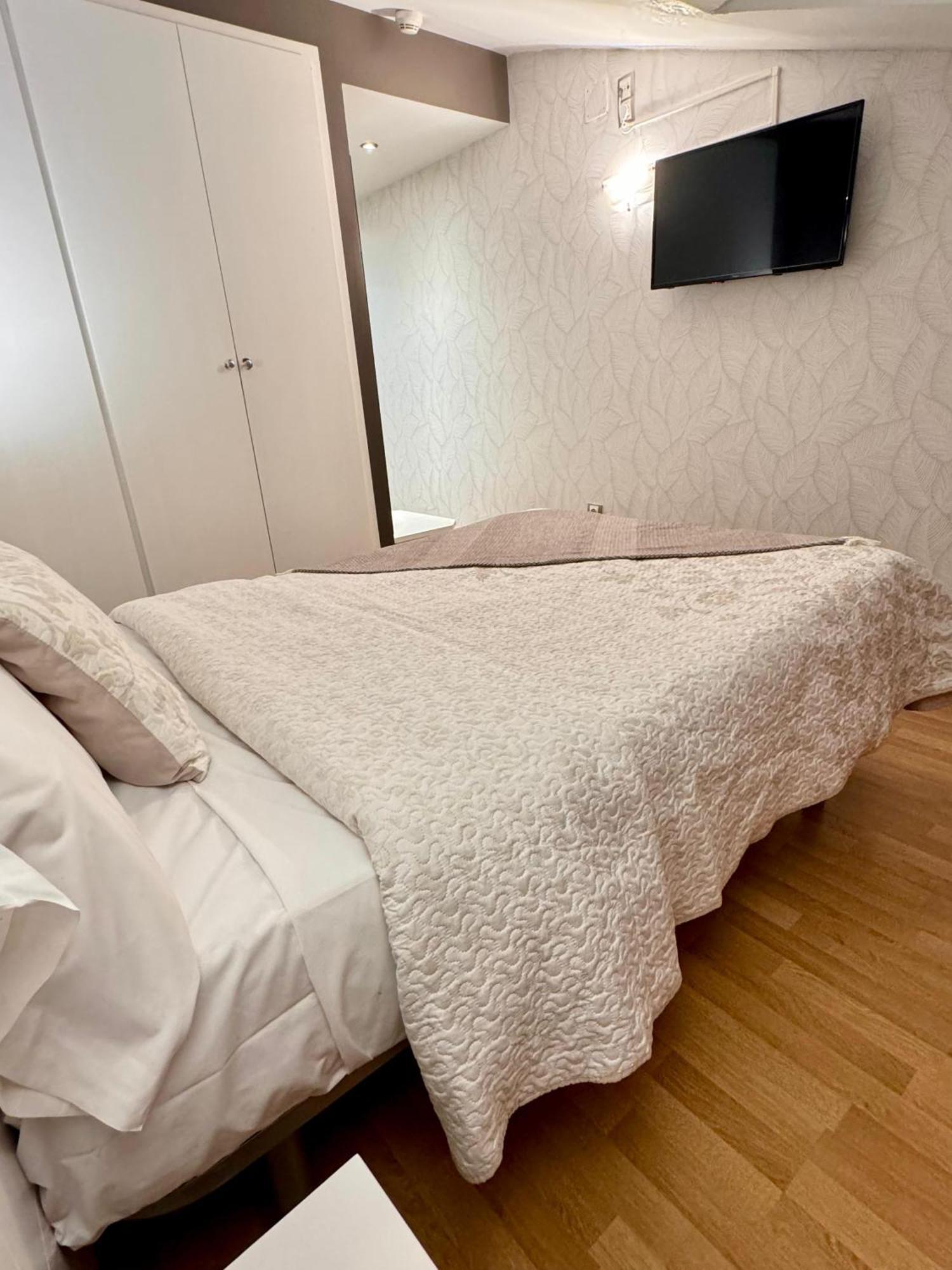 El Acebo Hotel 2*