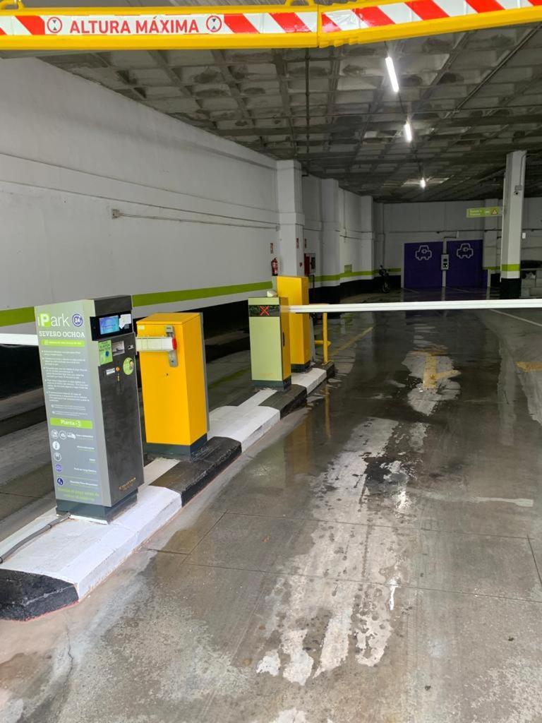 Apartamentos Caballerizas Granada Con Parking Gratuito En Pleno Centro Apartment Granada