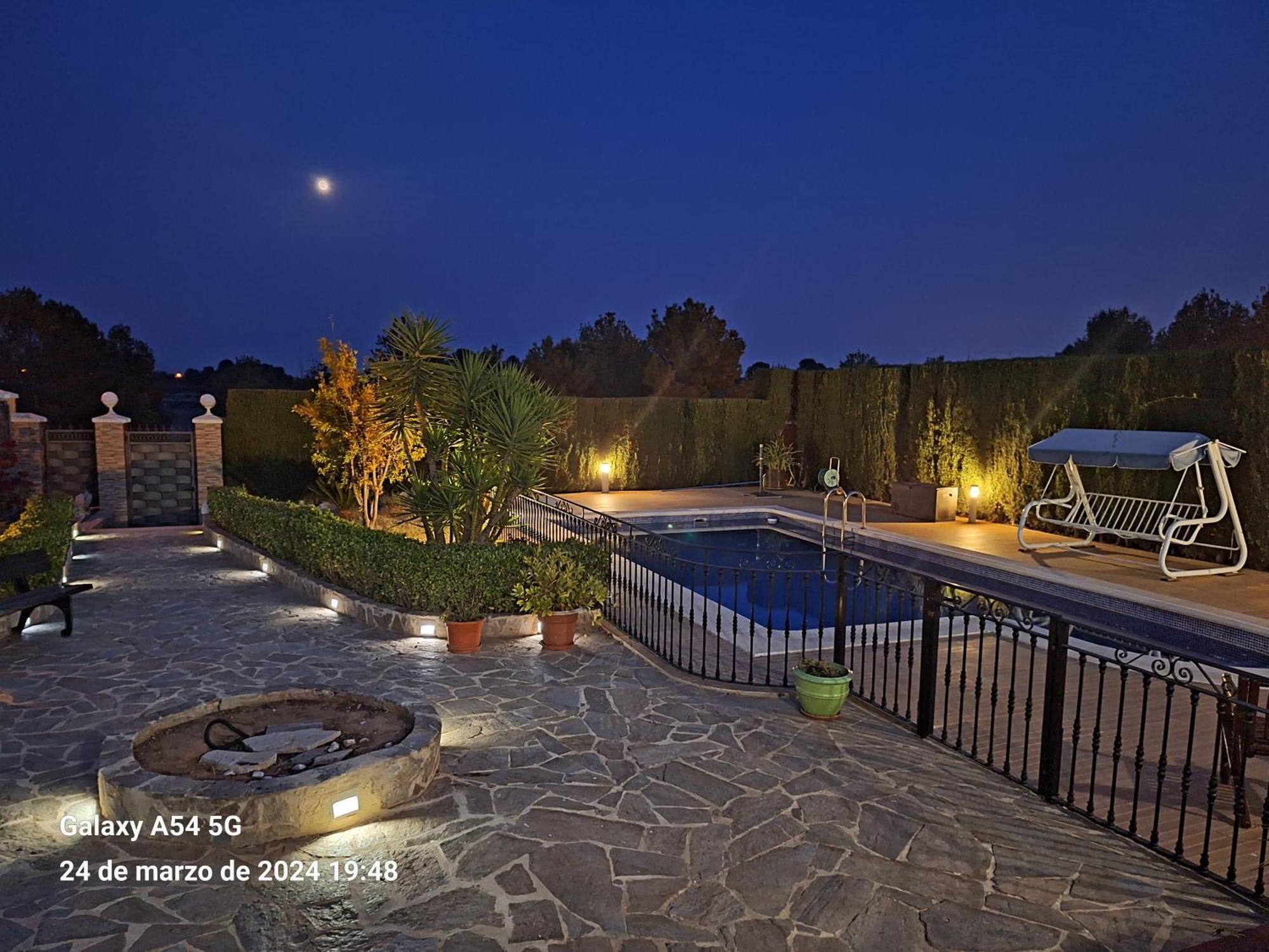 Con Piscina En Holiday home