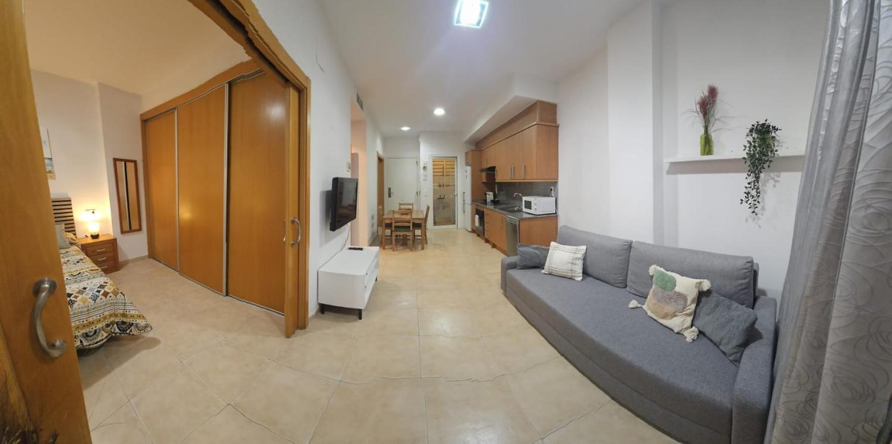 Con Piscina Y Cerca De La Playa Apartment