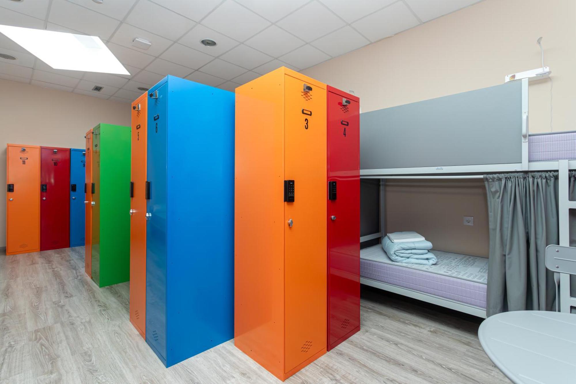 Albergue Hostel Llanes Hotel *