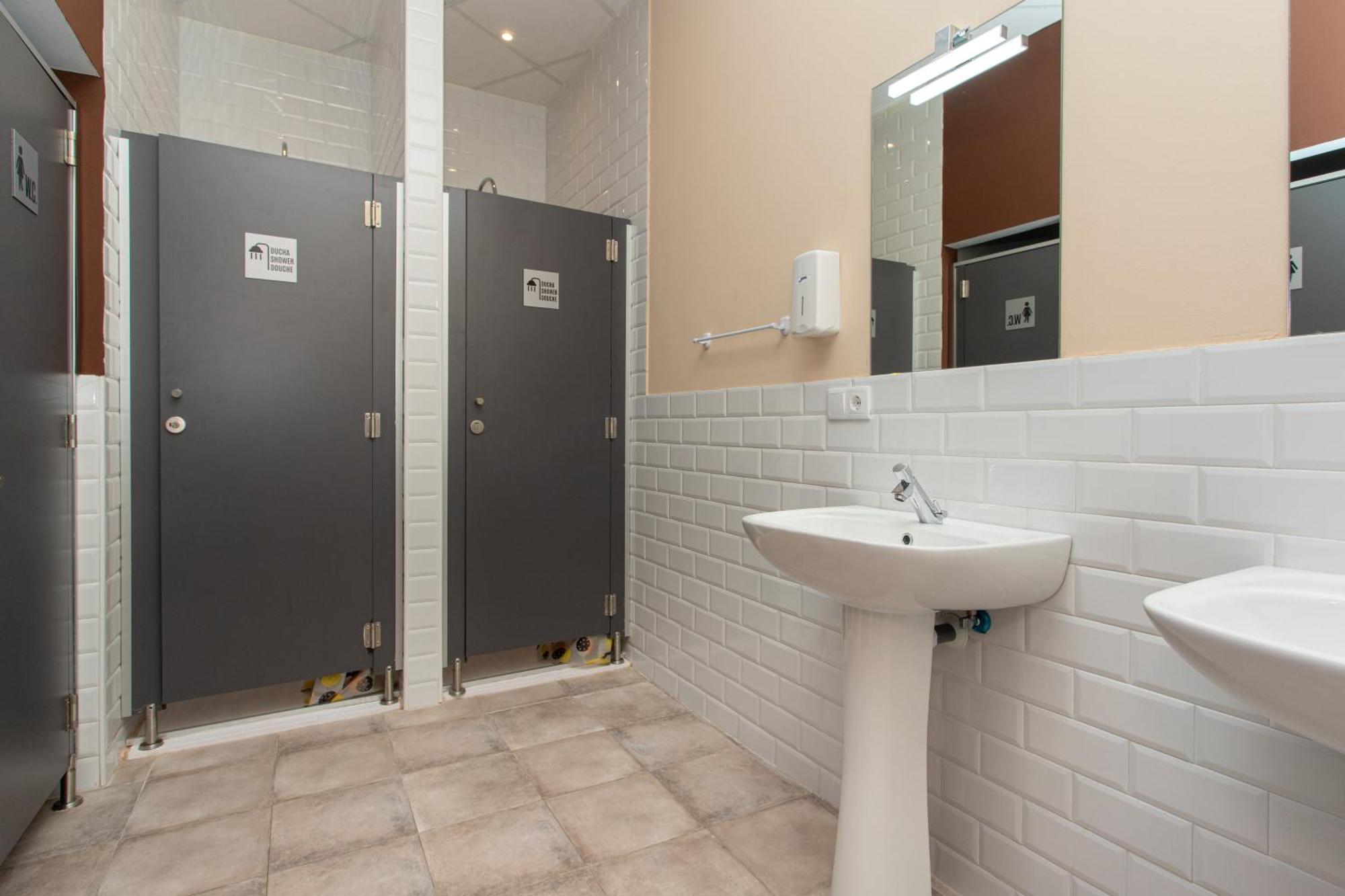 Hotel Albergue Hostel Llanes